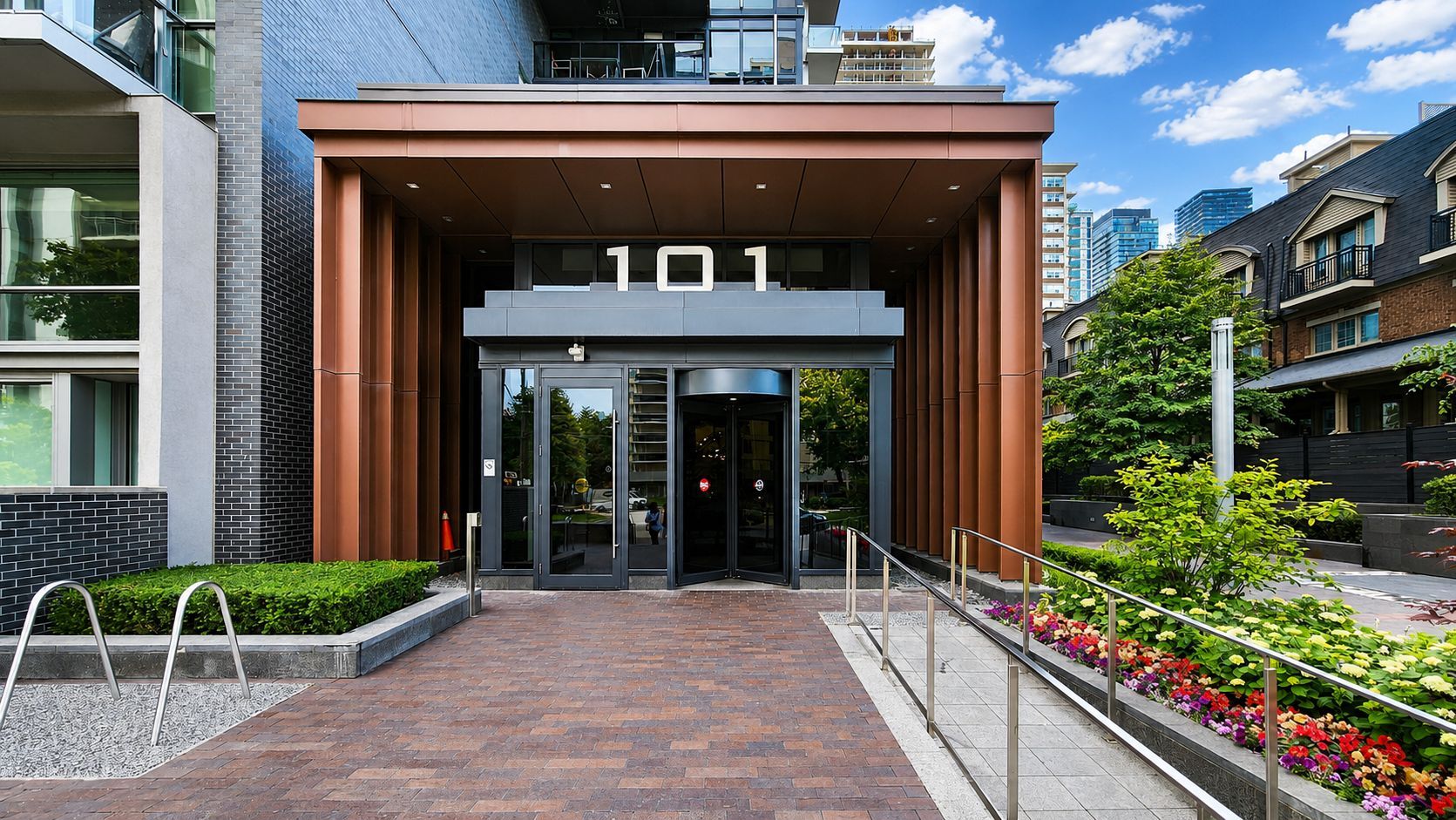 101 Erskine Avenue - Midtown