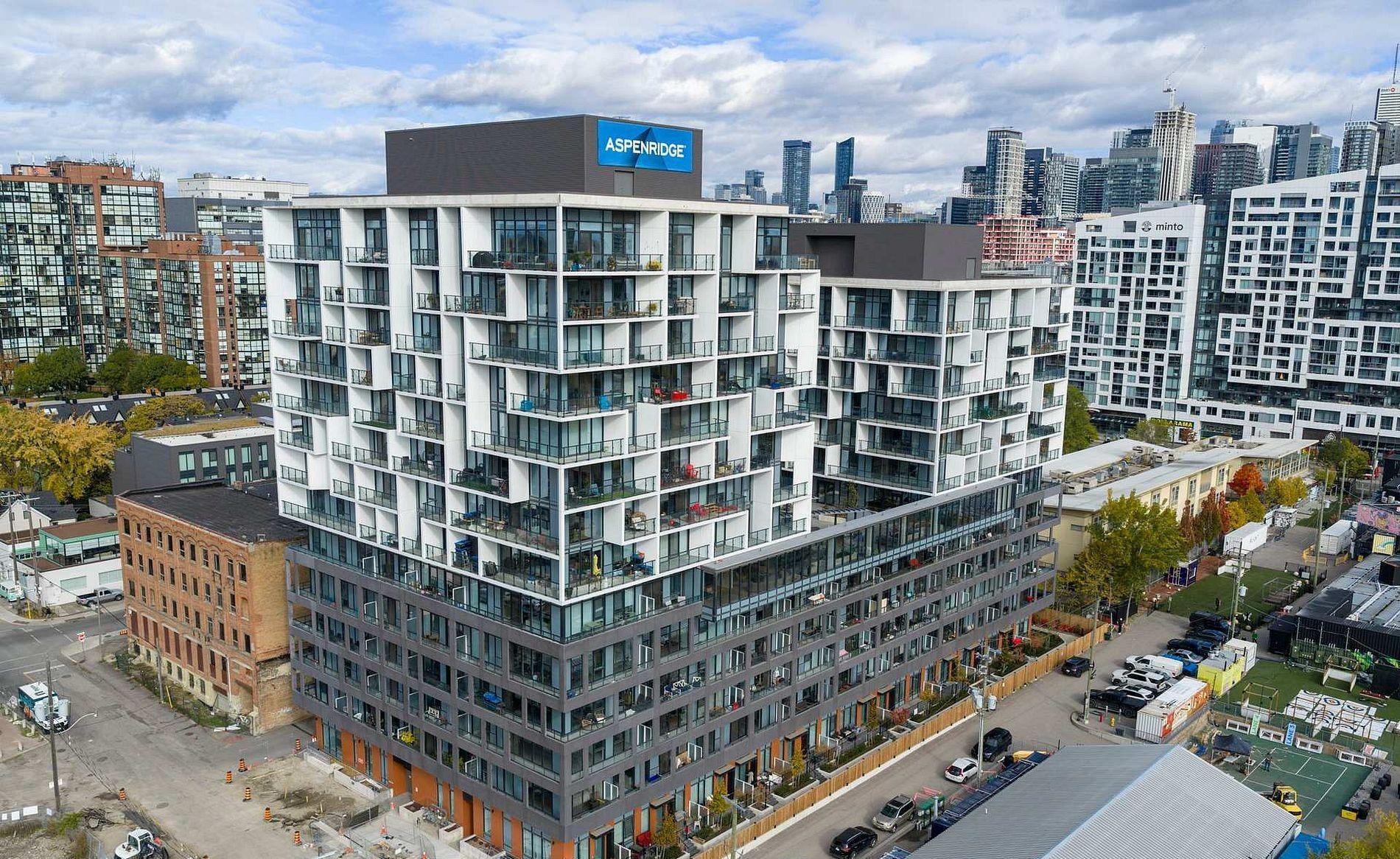 9 Tecumseth Street - Downtown