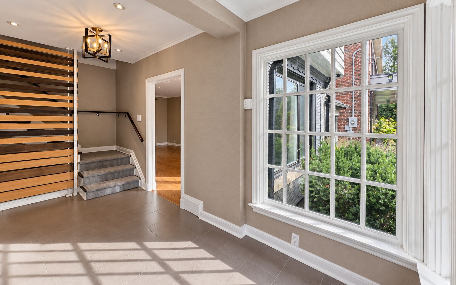 10 Noel Avenue - Northeast Downtown