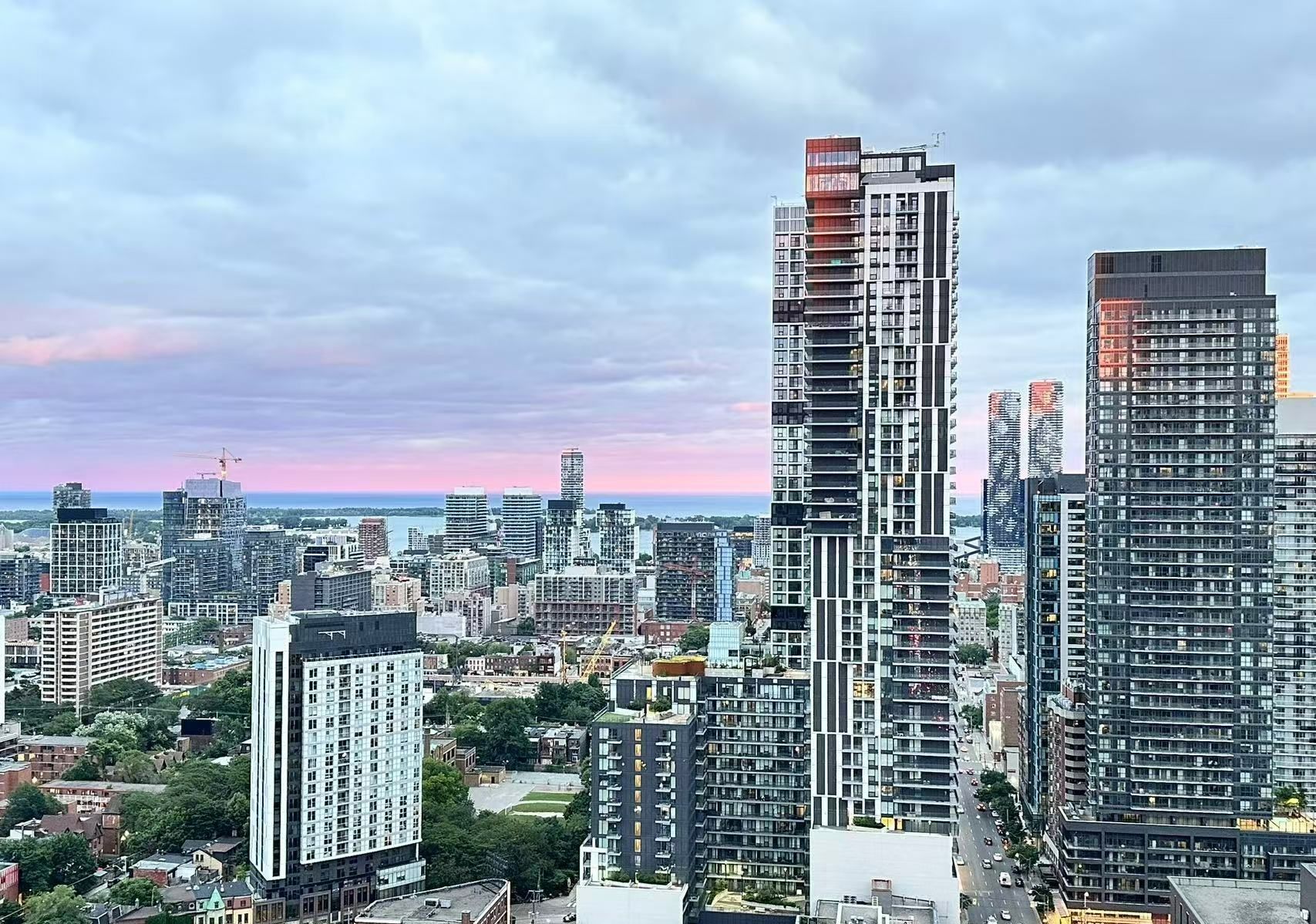 319 Jarvis Street - East Downtown