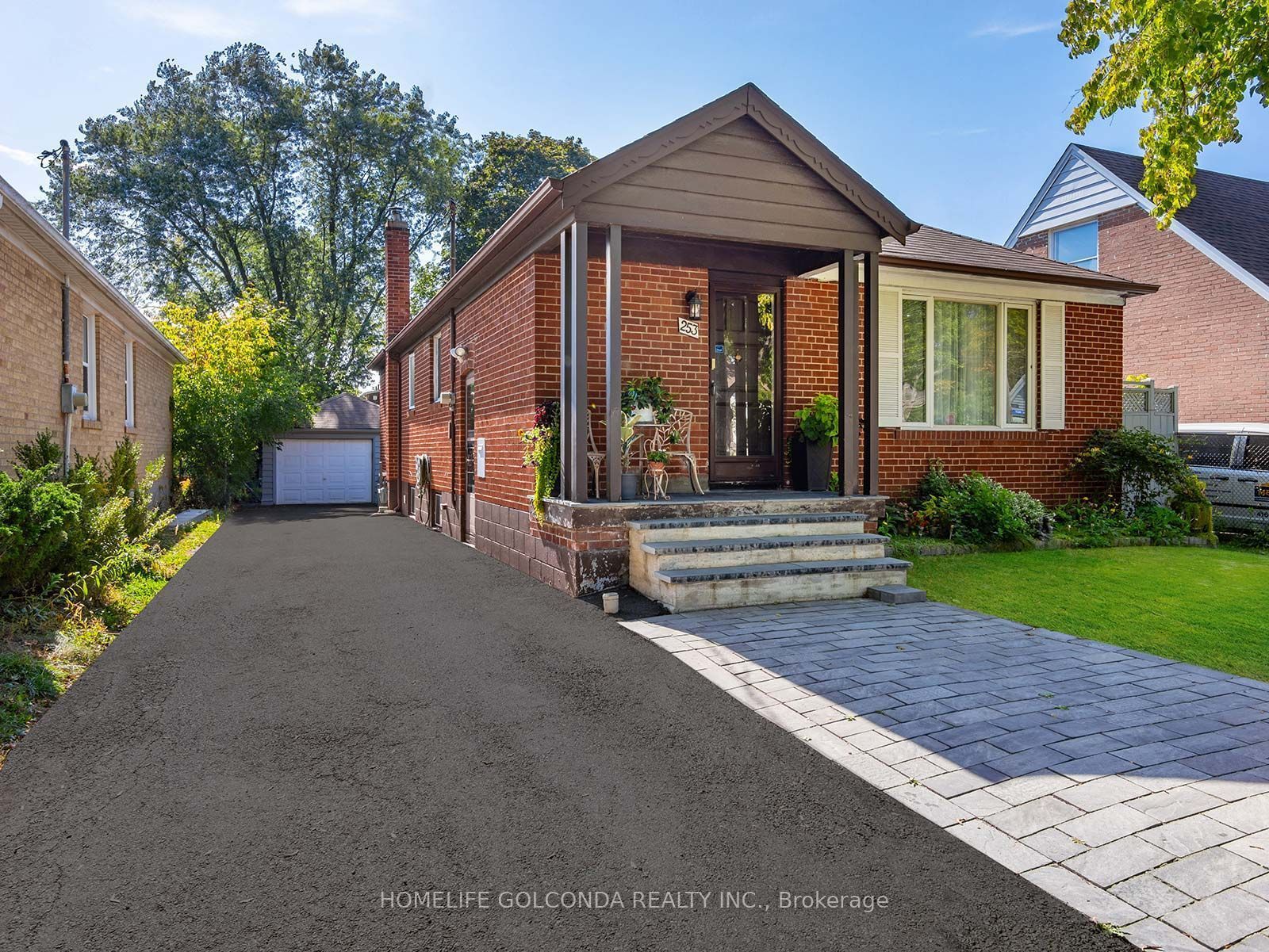 253 Bogert Avenue - West North York