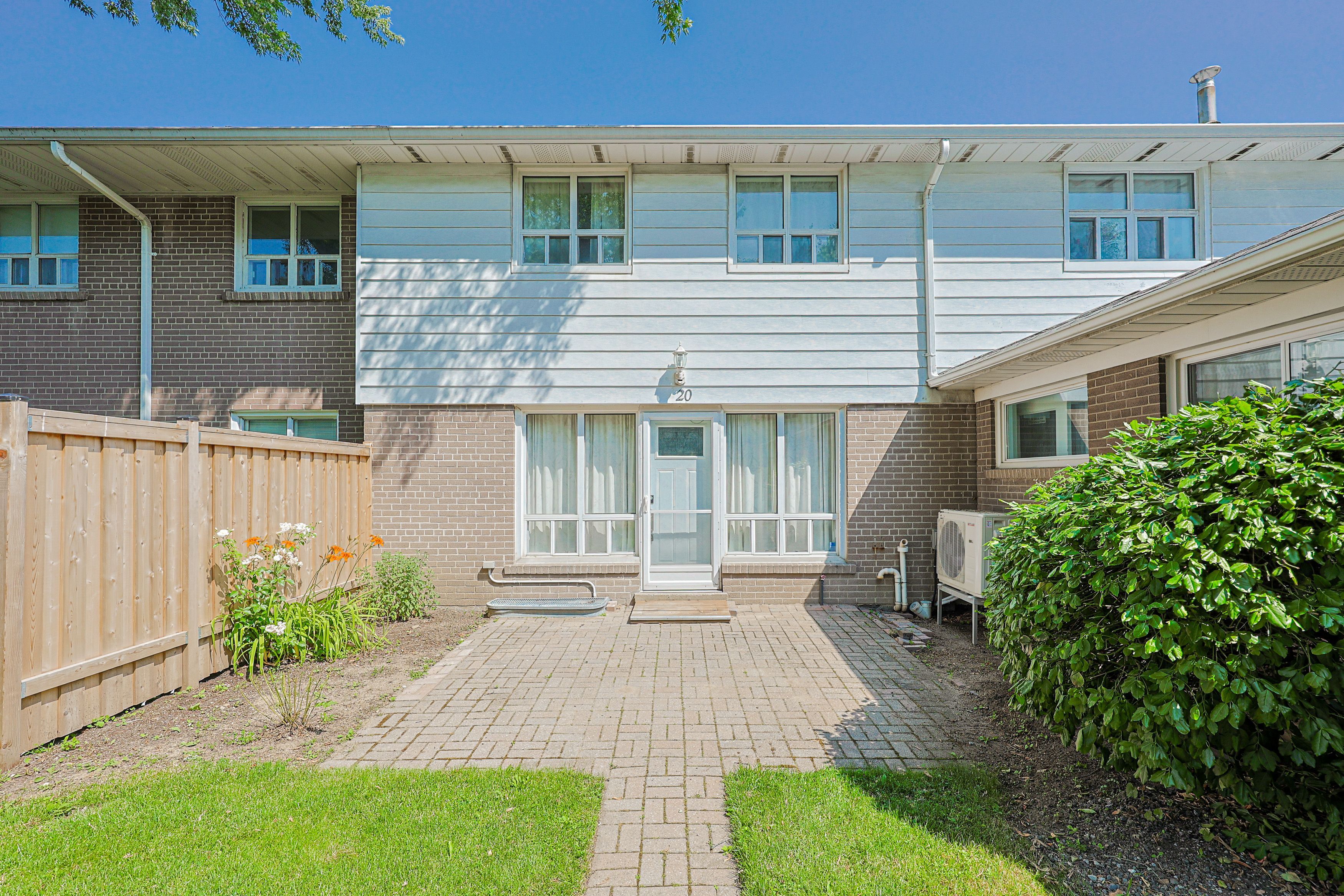 160 Carsbrooke Road - Etobicoke West