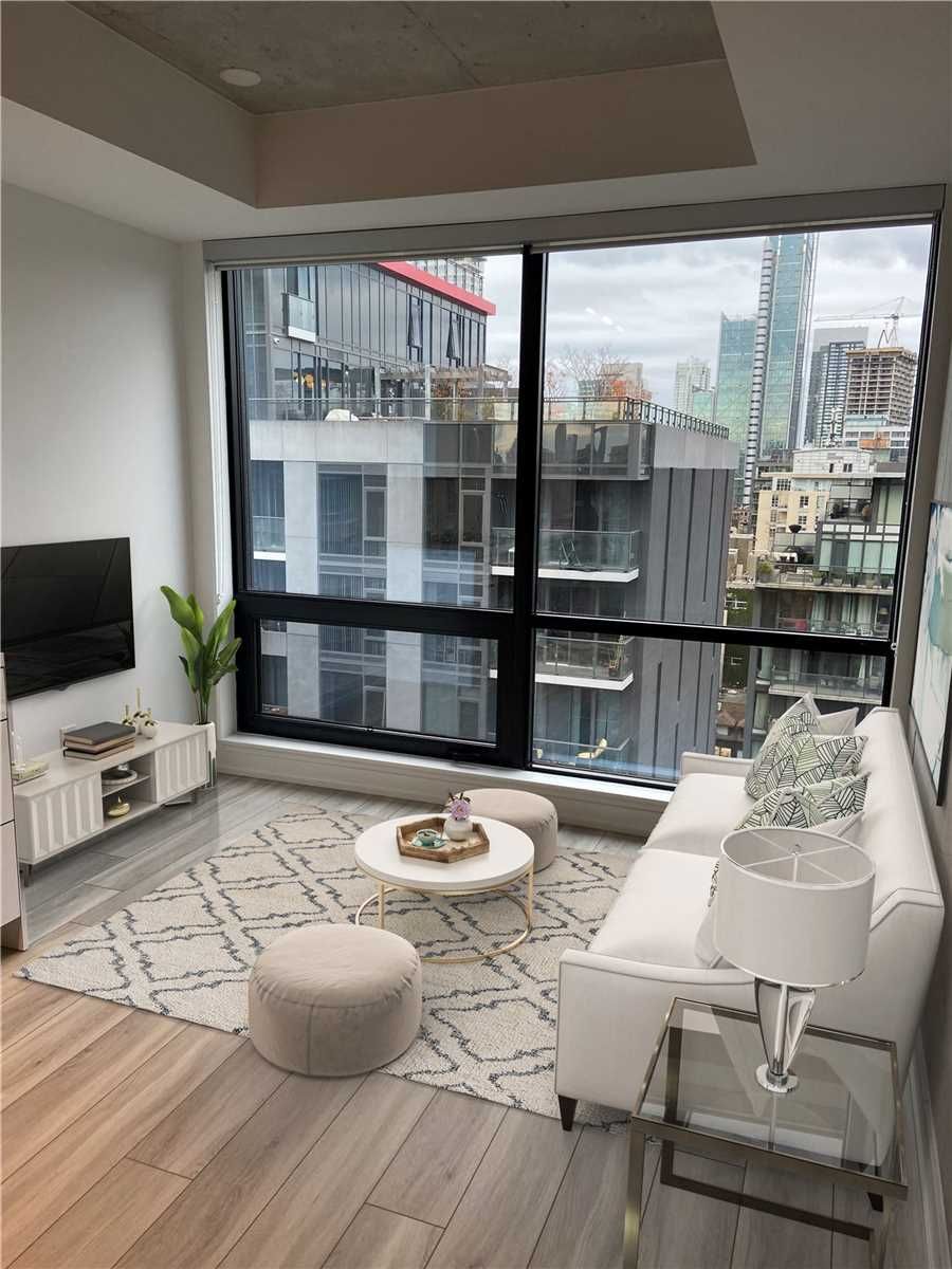 458 Richmond Street - Downtown