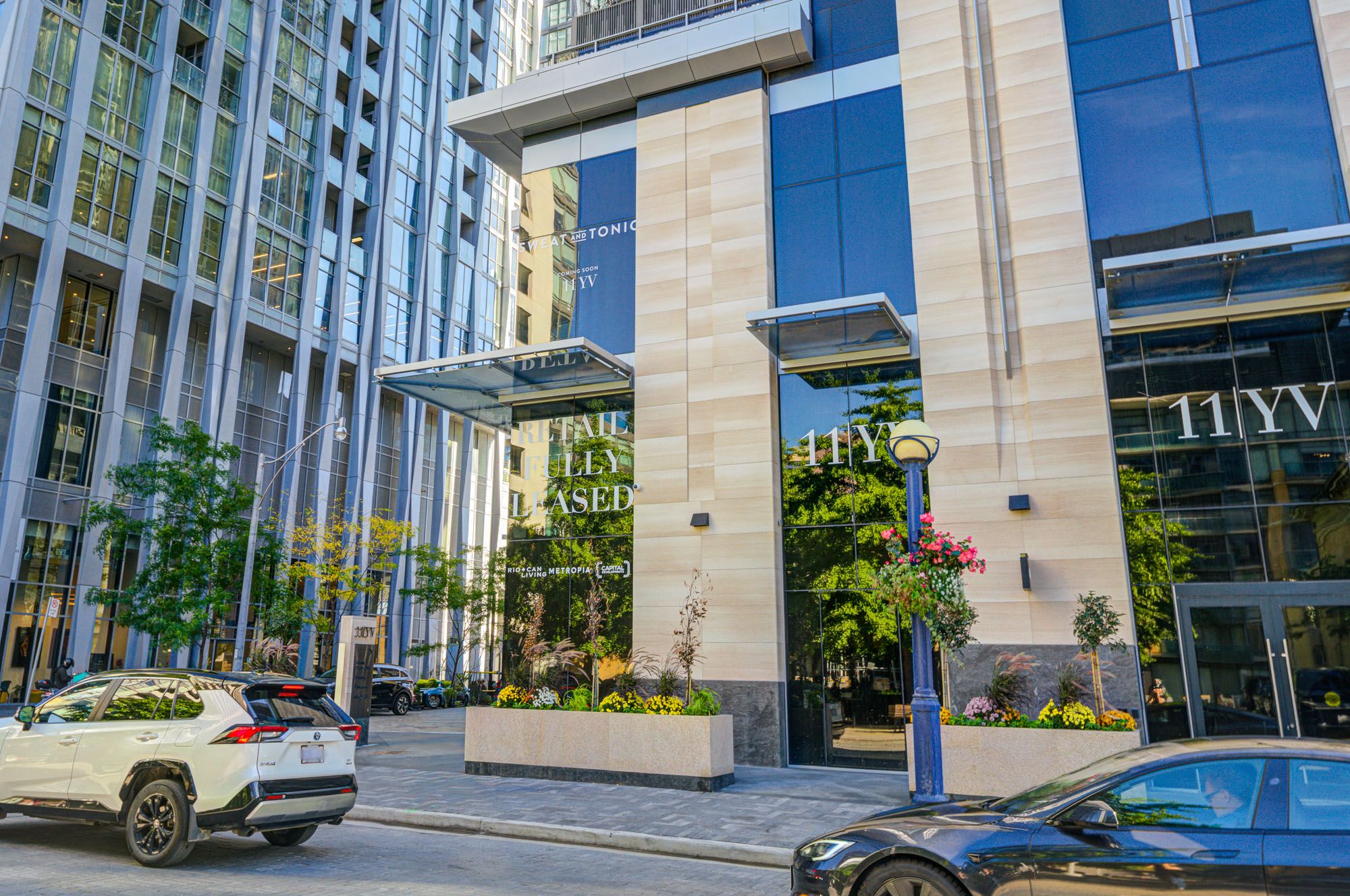 11 Yorkville Avenue - Northwest Downtown