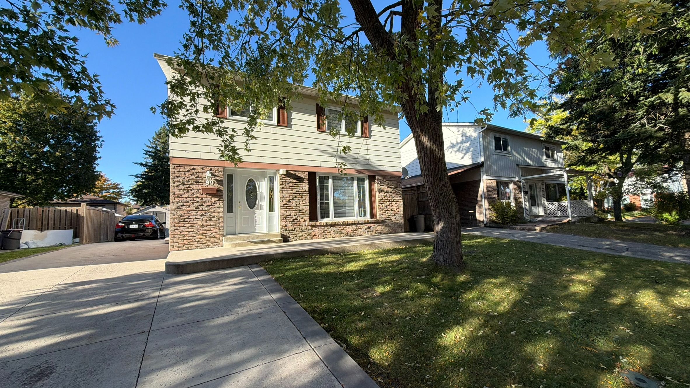 89 Dunsfold Drive - North East Scarborough