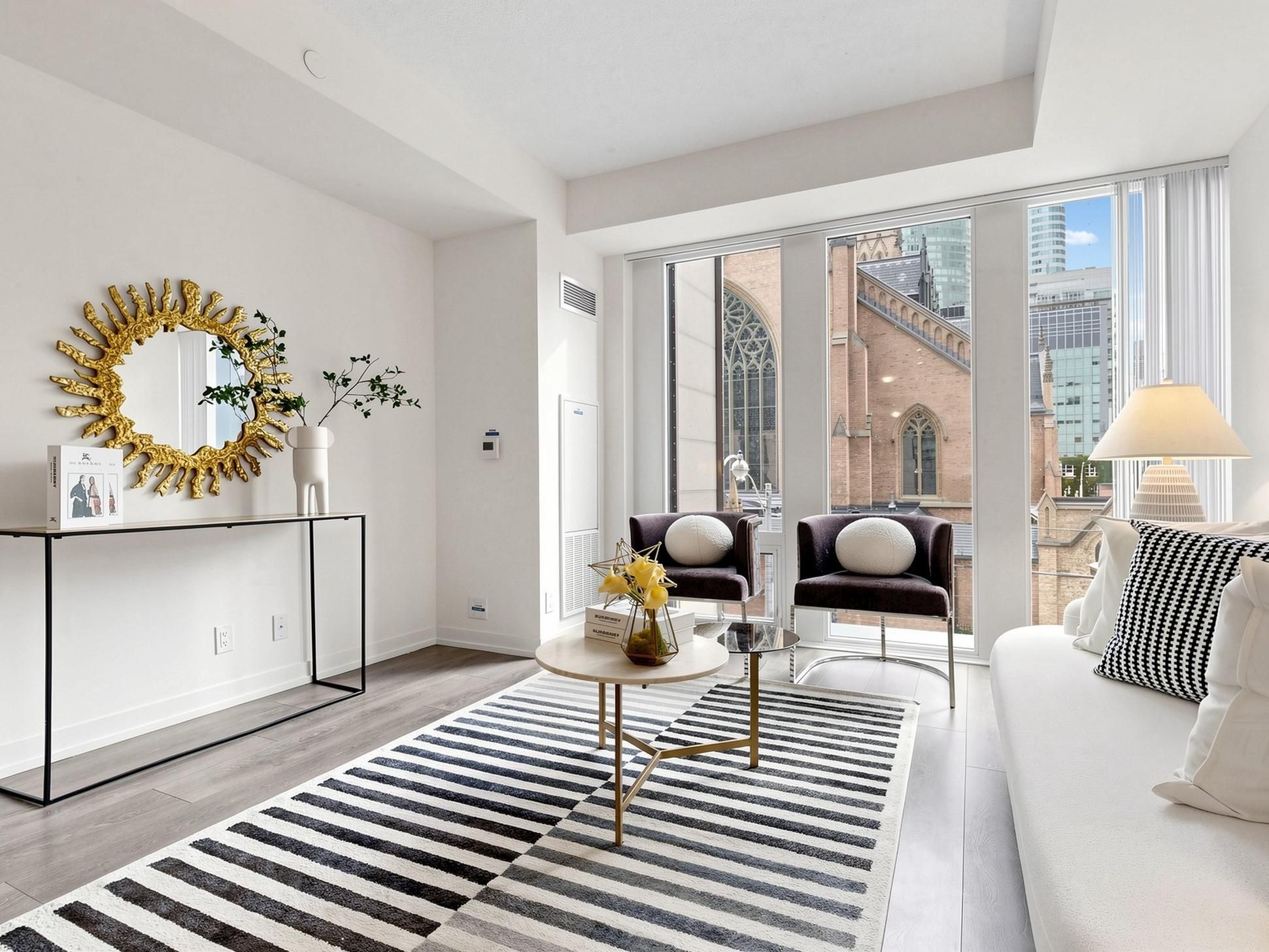 60 Shuter Street - East Downtown