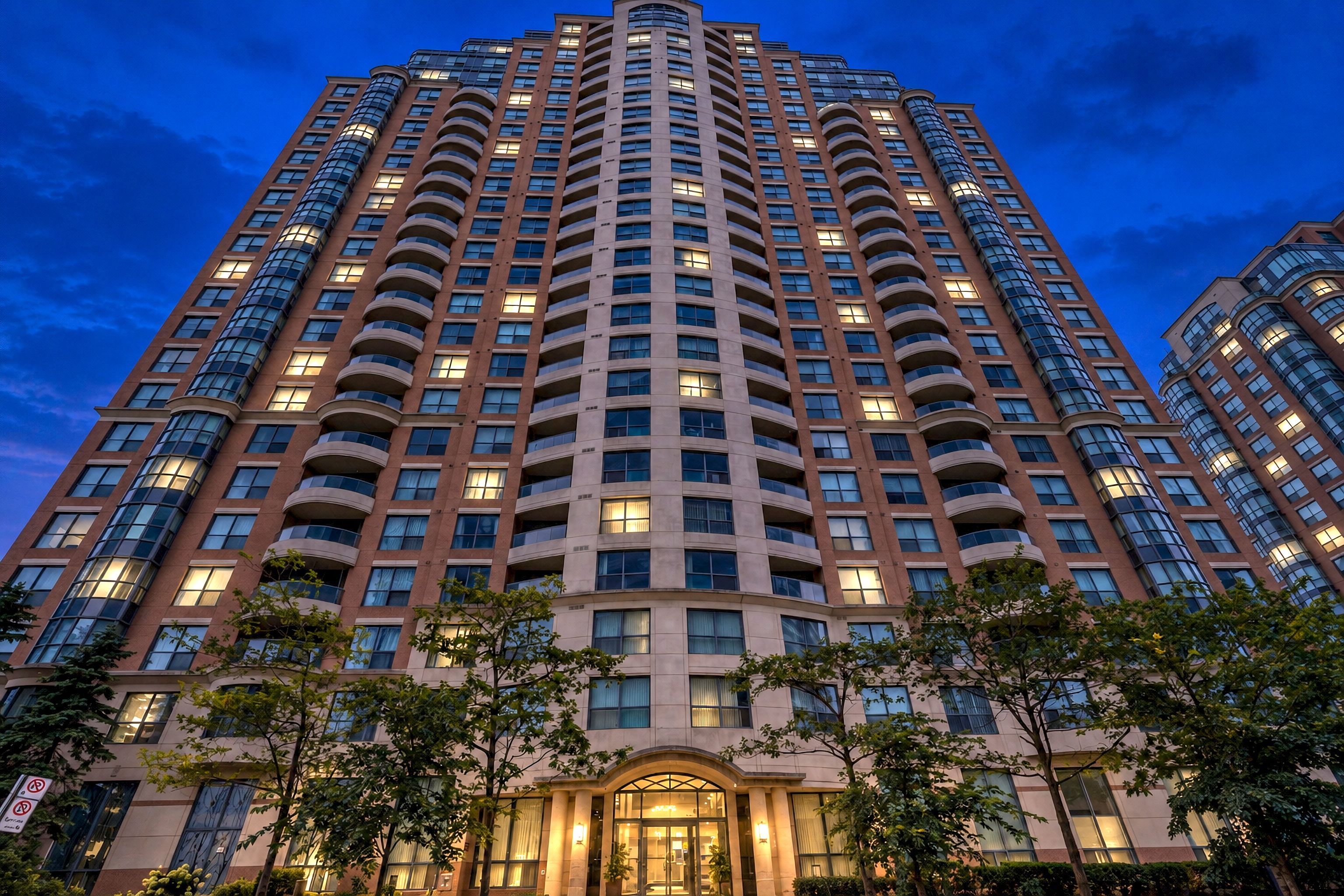7 Lorraine Drive - West North York