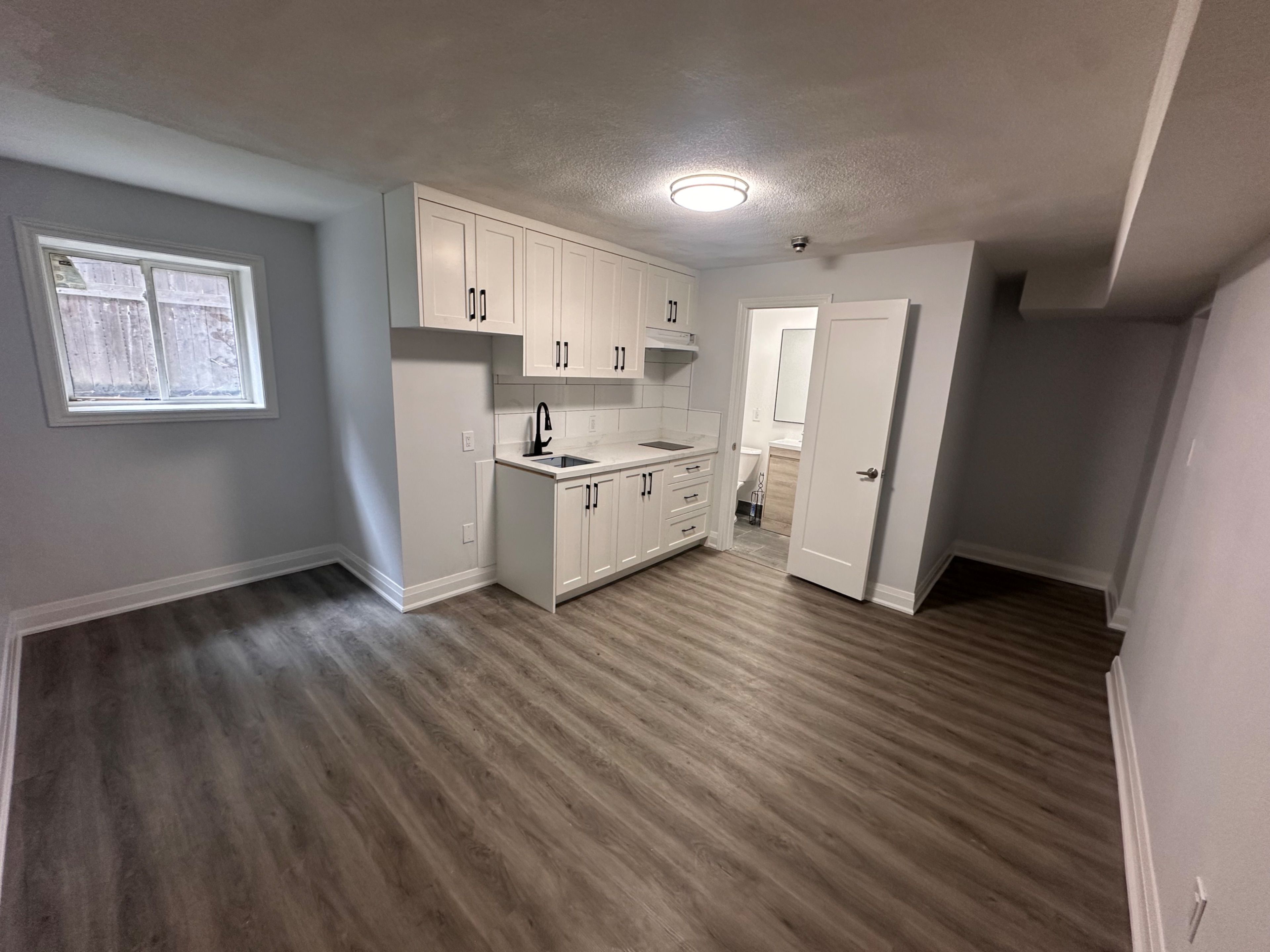 130 Macpherson Avenue - Northwest Downtown