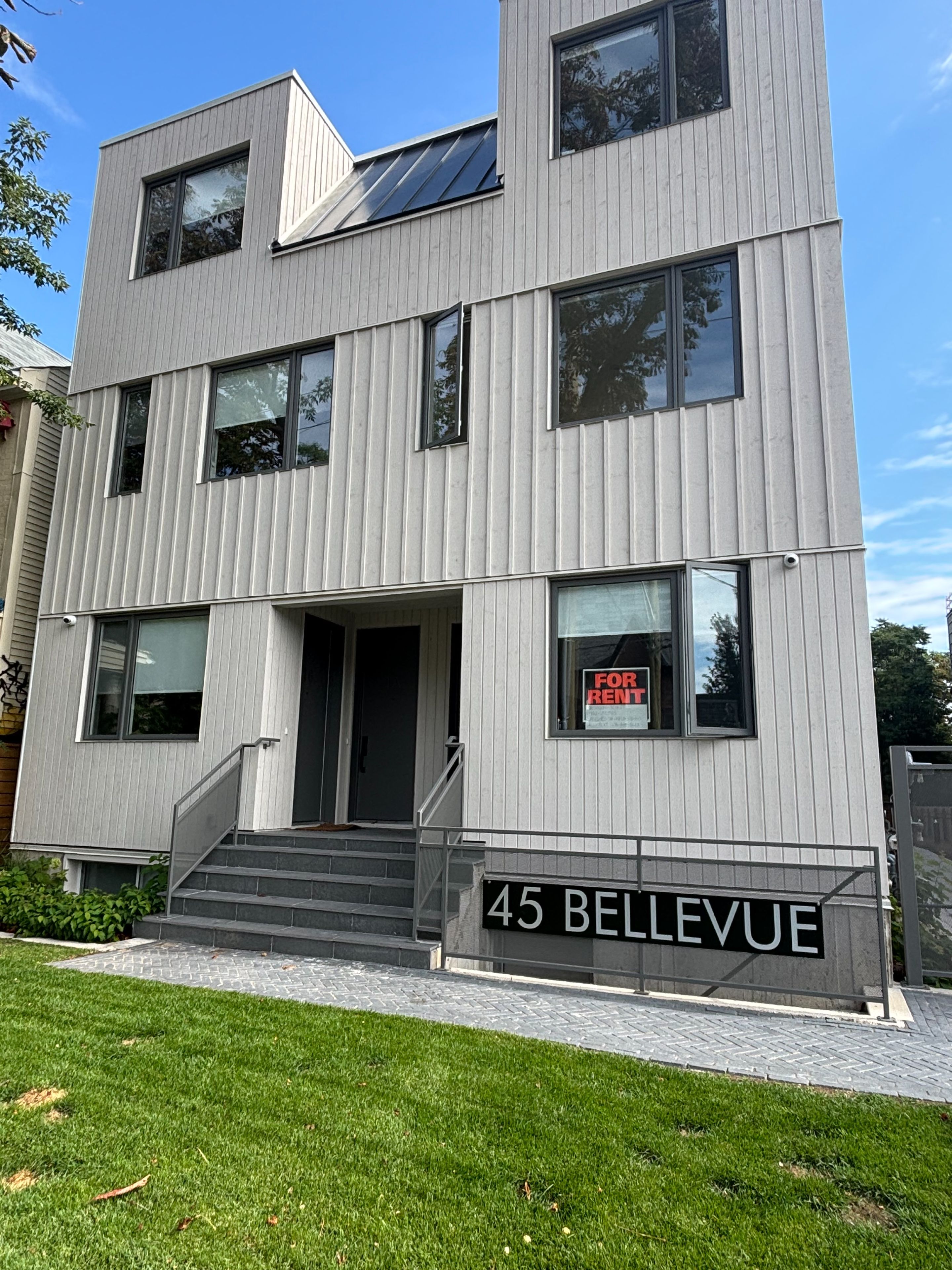 45 Bellevue Avenue - Downtown