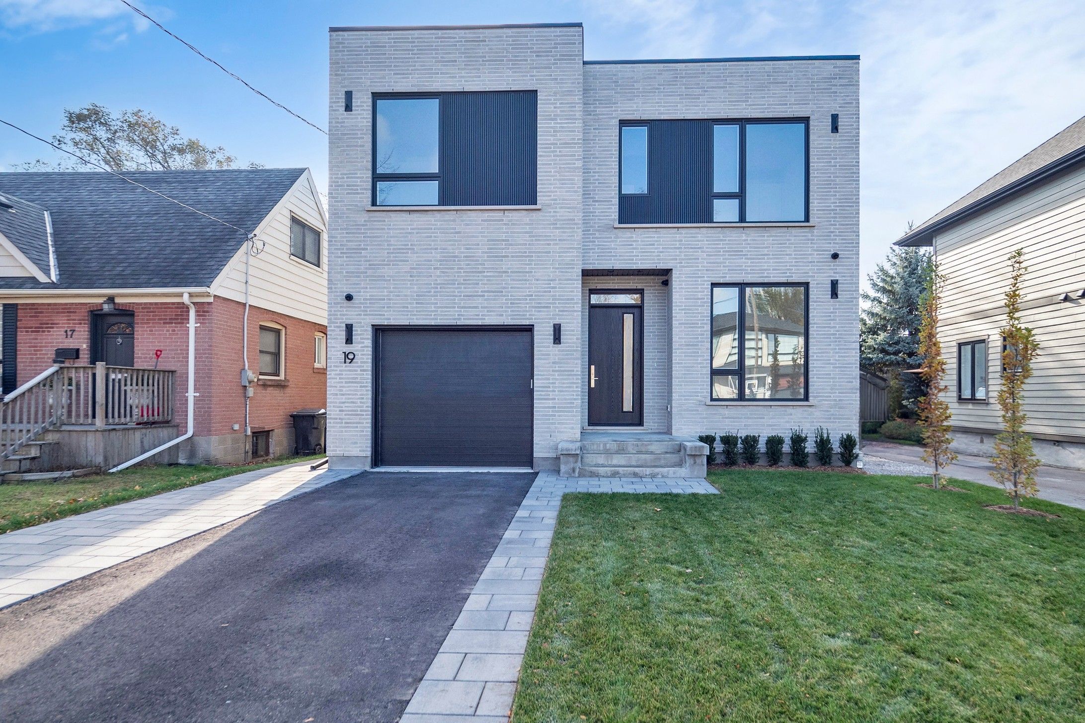 19 Putney Road - Mimico