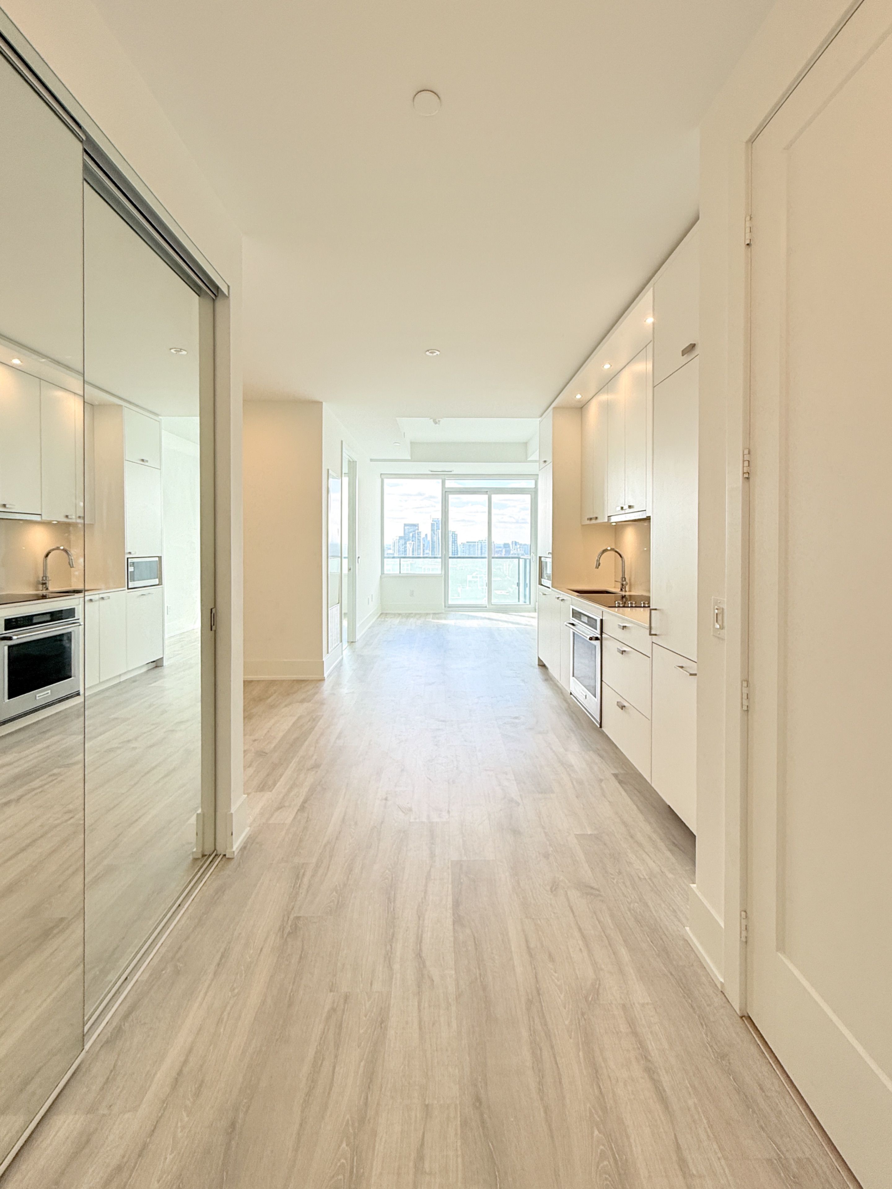 480 Front Street - Downtown