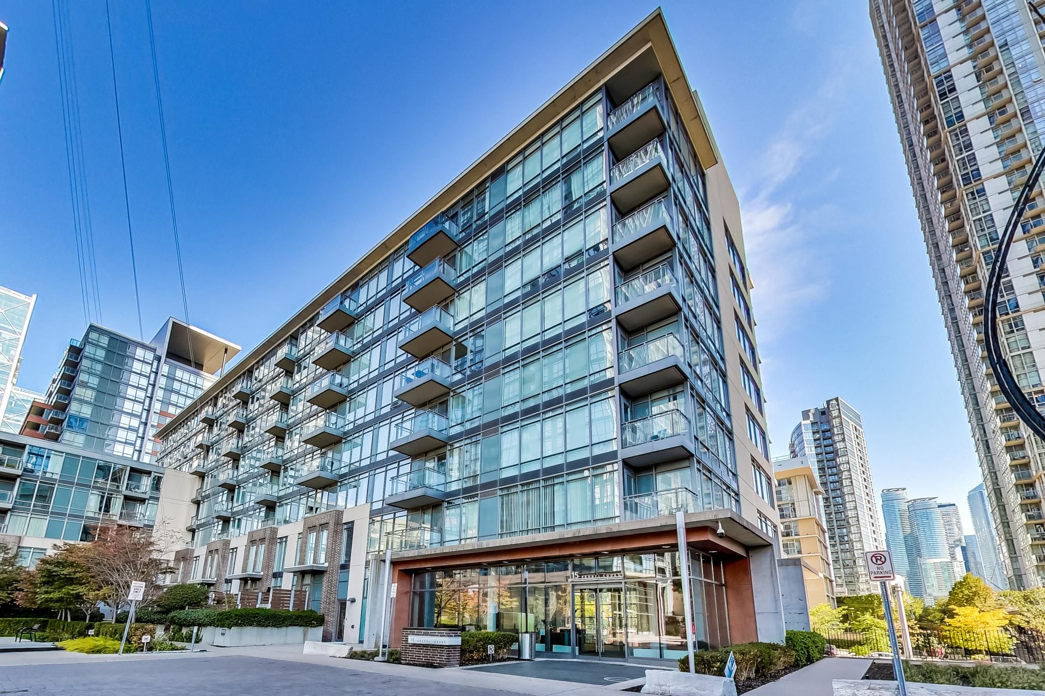 15 Brunel Court - Downtown