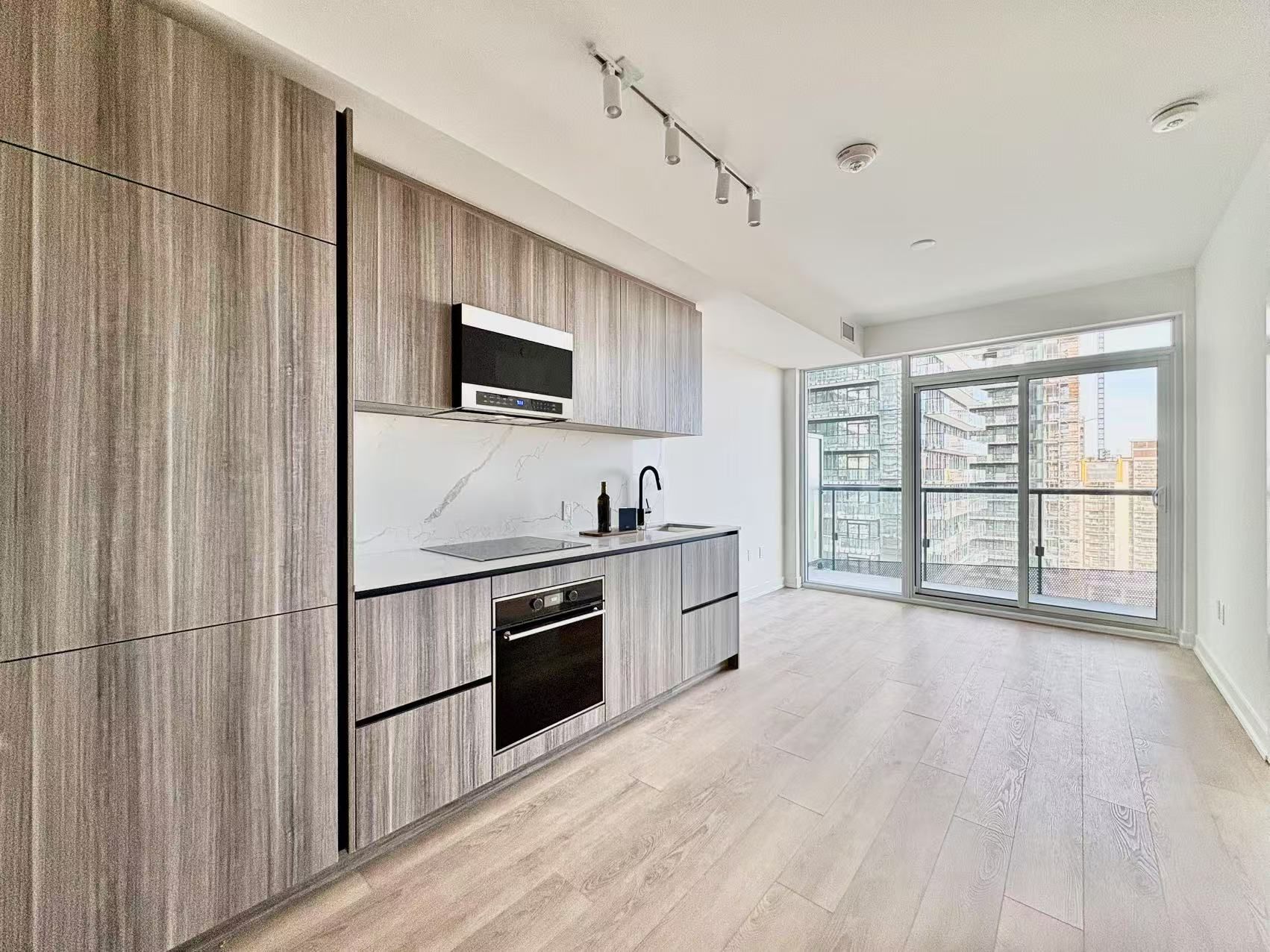 117 Broadway Avenue - Midtown