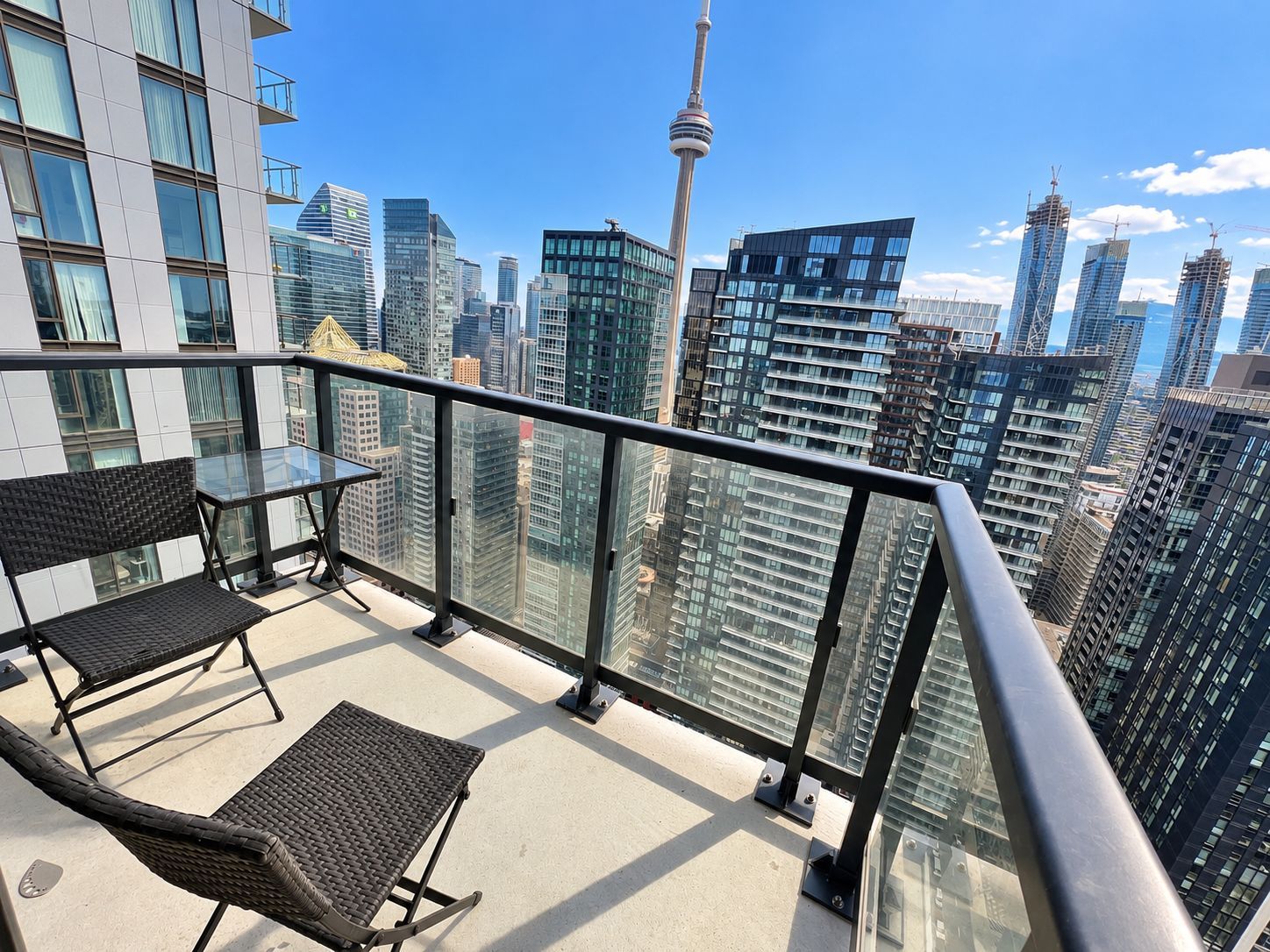 87 Peter Street - Downtown