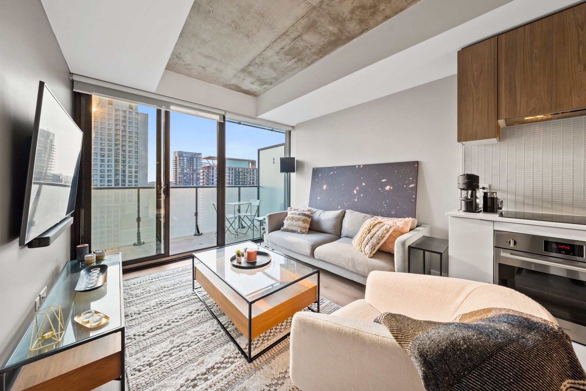 161 Roehampton Avenue - Midtown