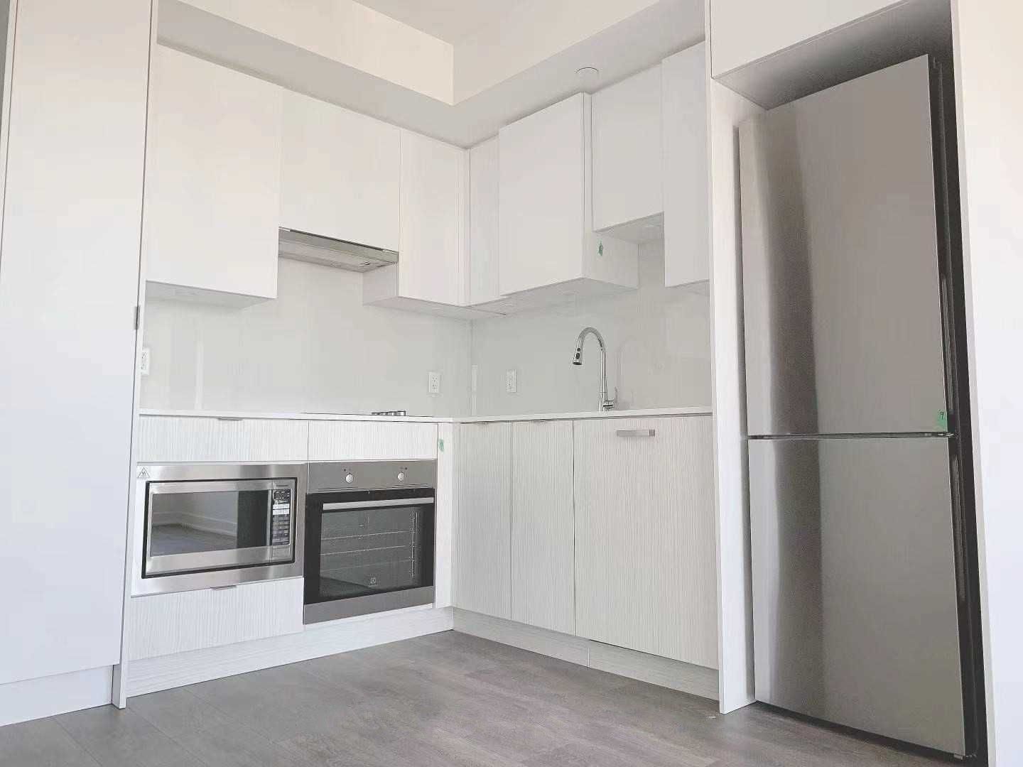 99 Broadway Avenue - Midtown