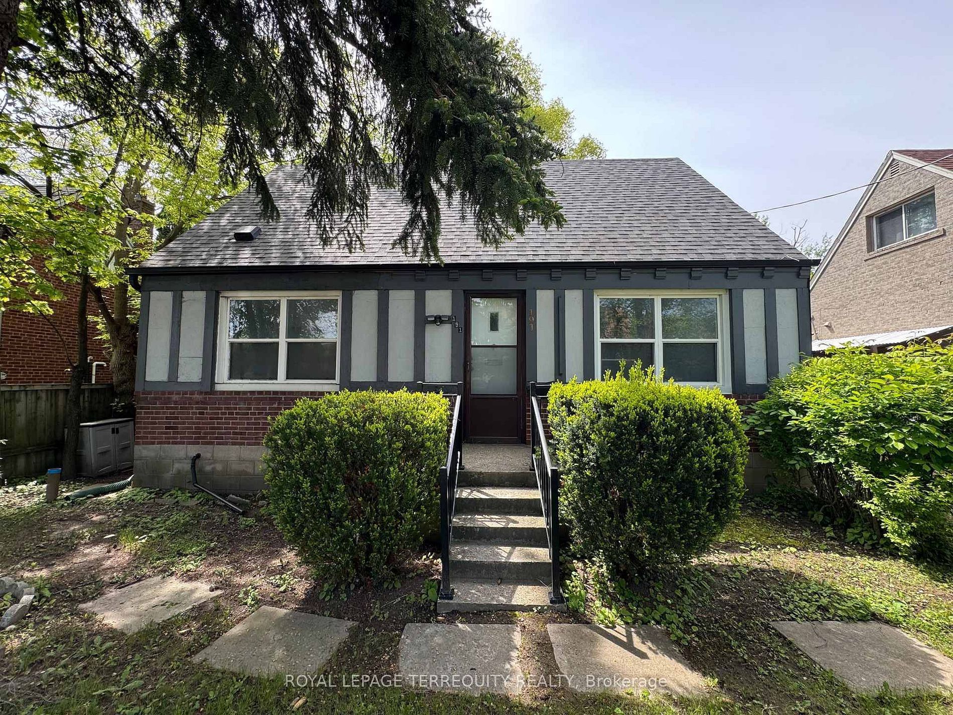 191 Finch Avenue - West North York