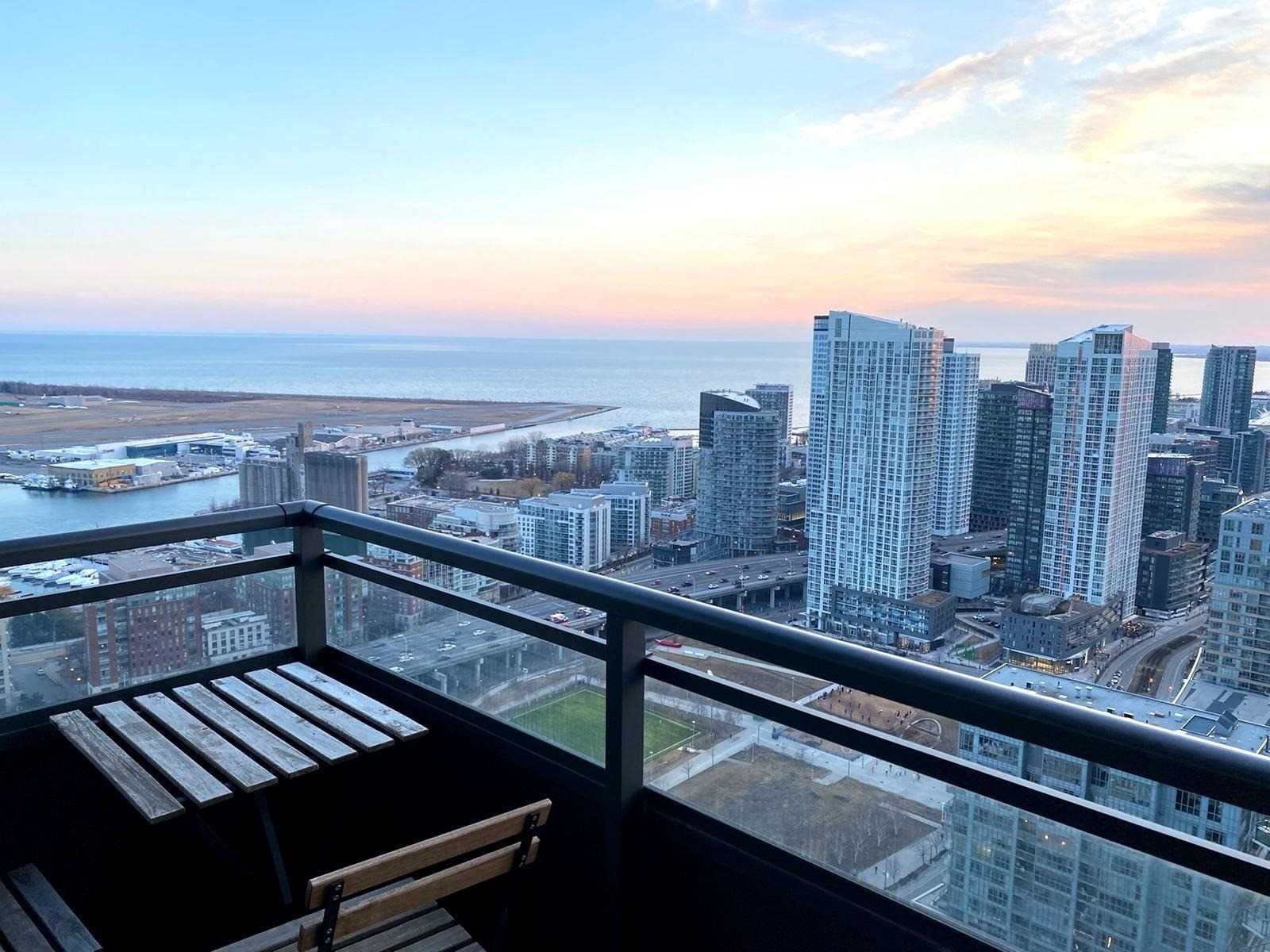25 Telegram Mews - Downtown