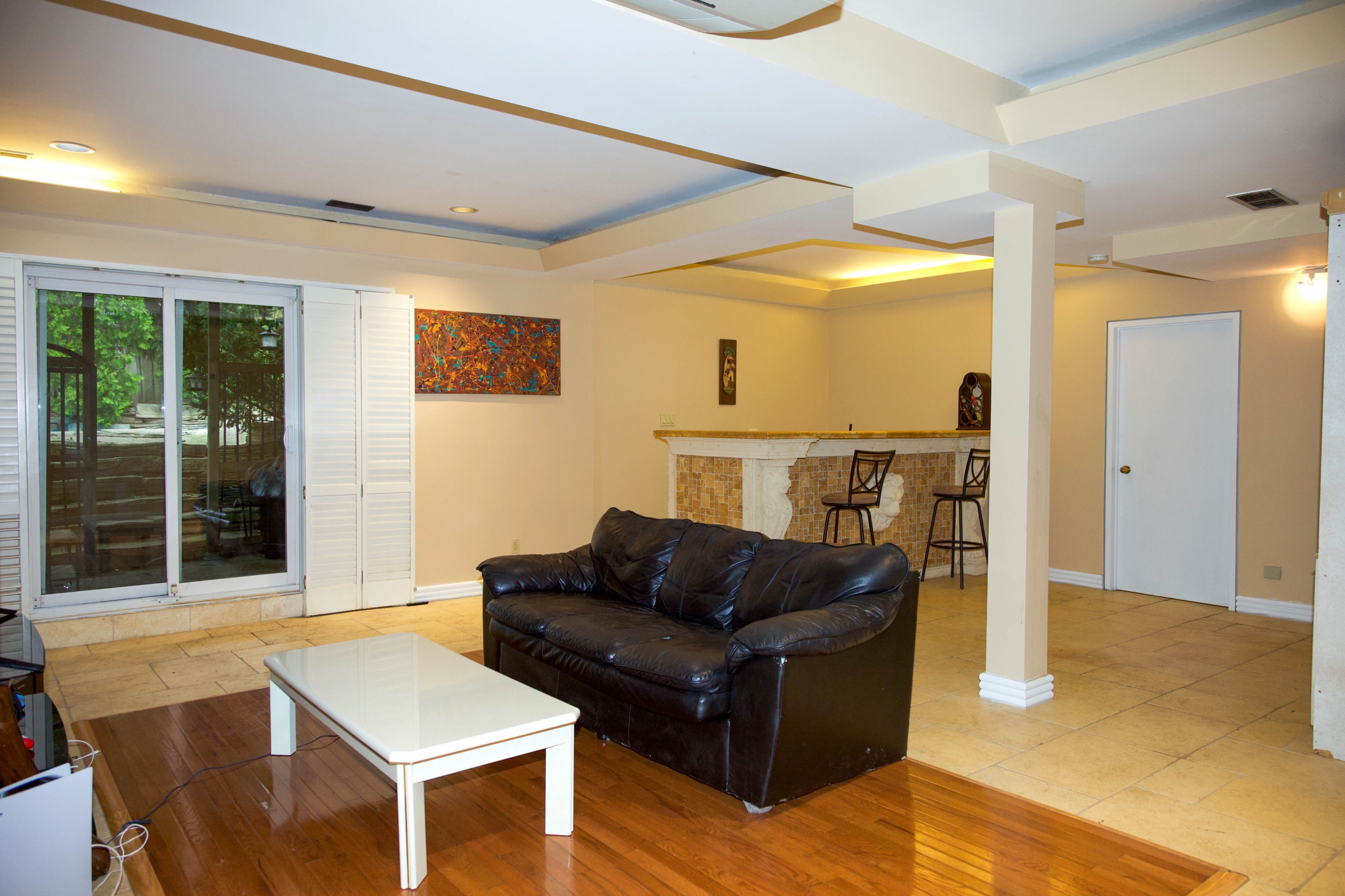 2B Debell Lane - North York