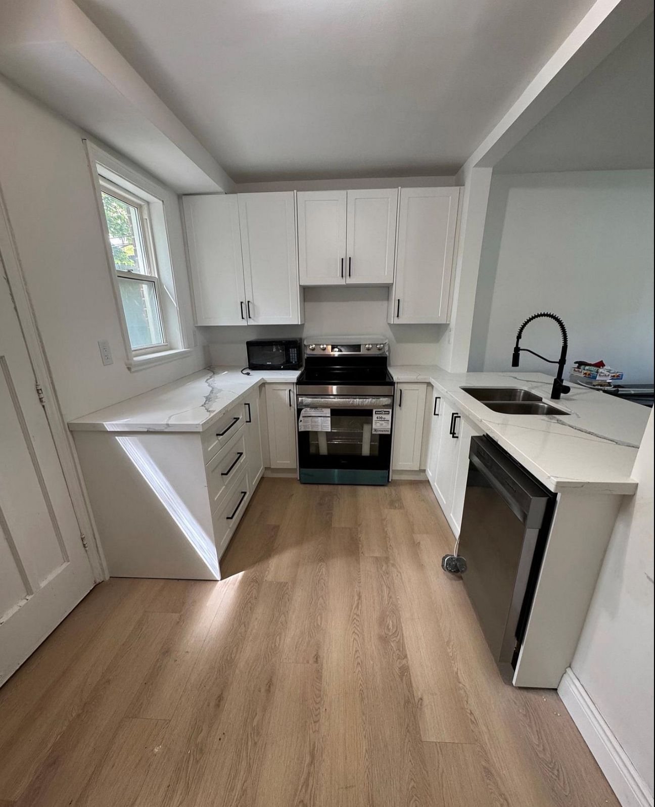 191 Finch Avenue - West North York