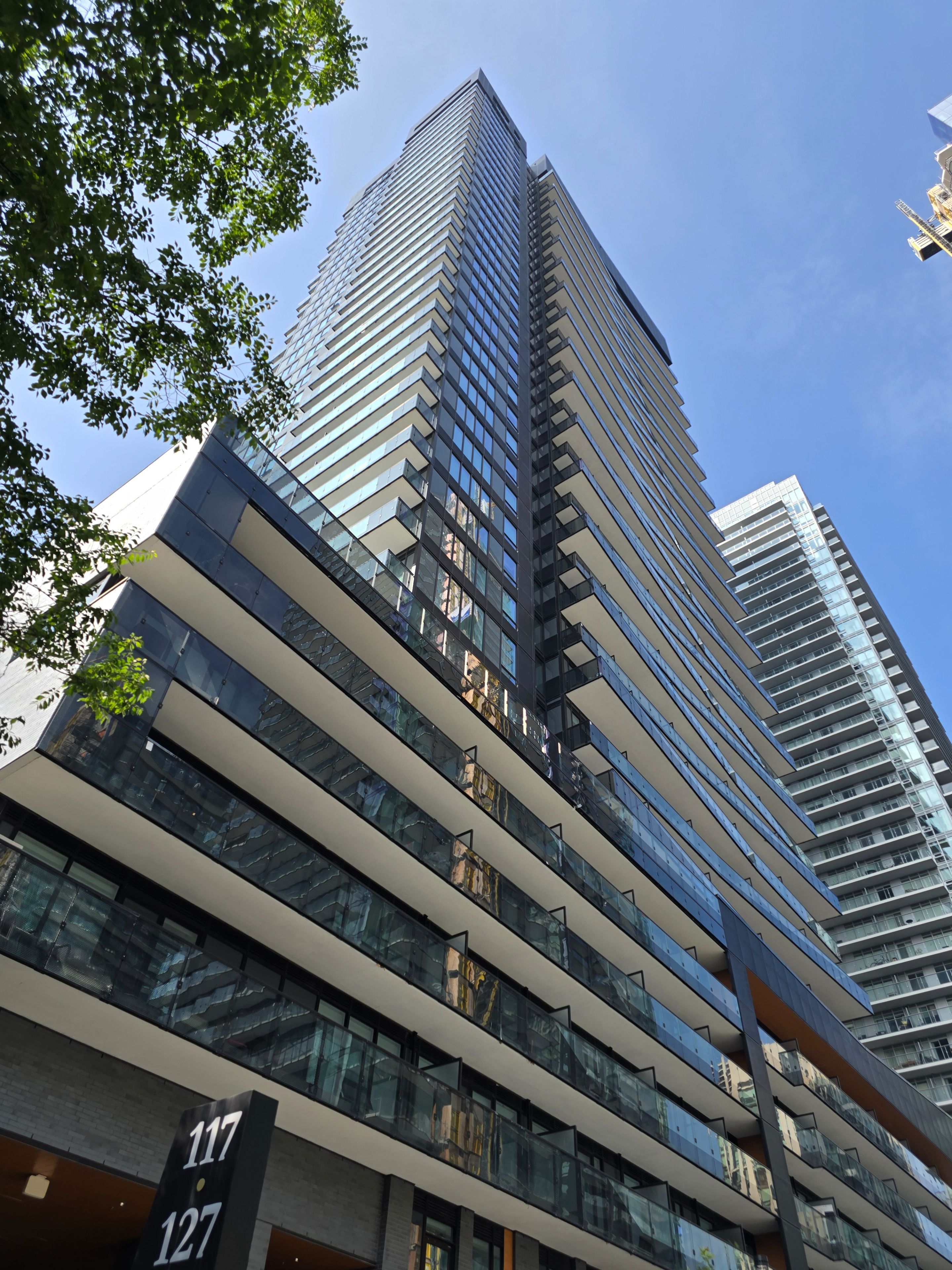 127 Broadway Avenue - Midtown