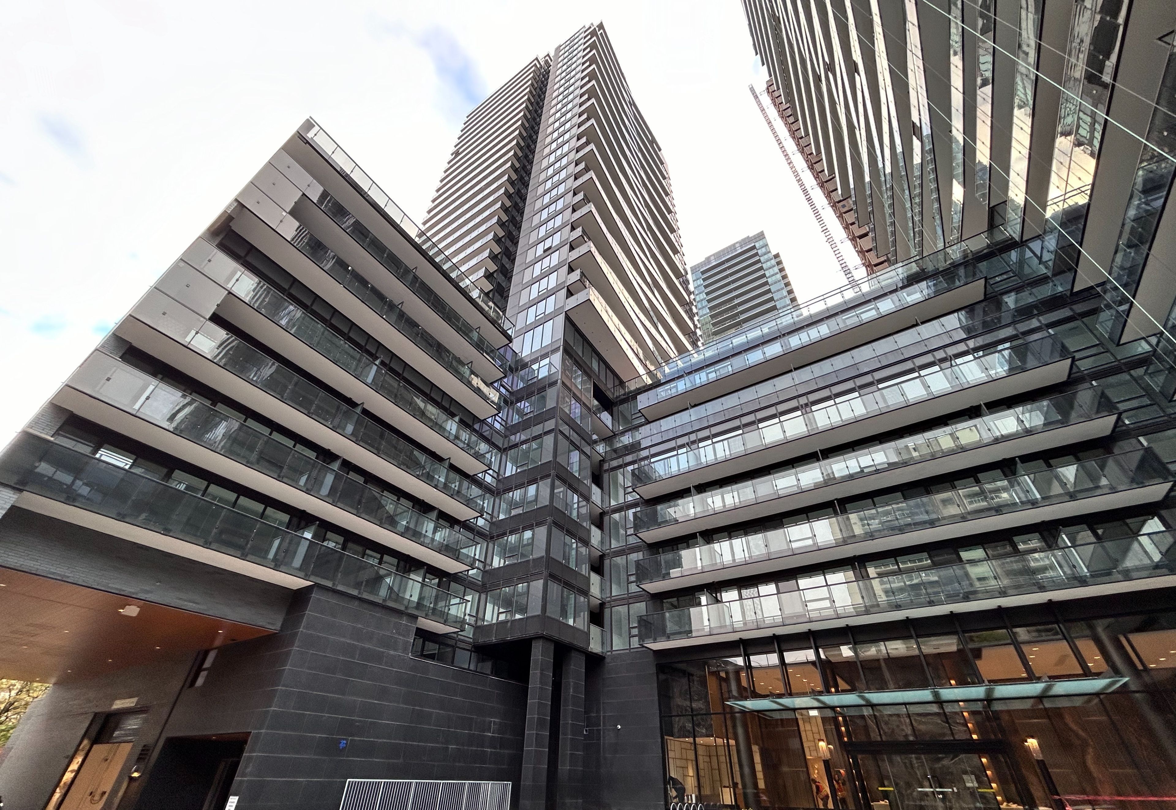 127 Broadway Avenue - Midtown