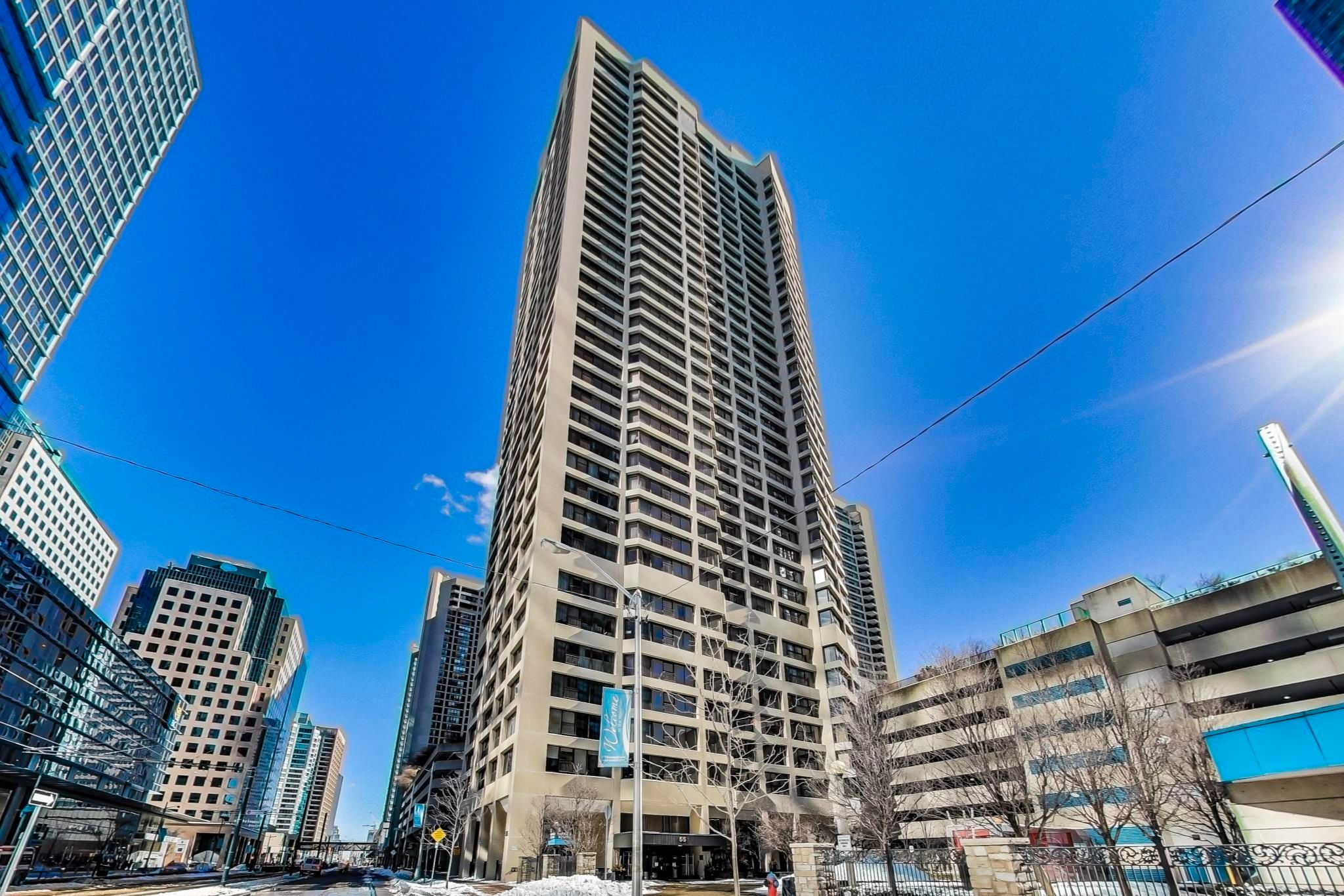 55 Harbour Square - Downtown