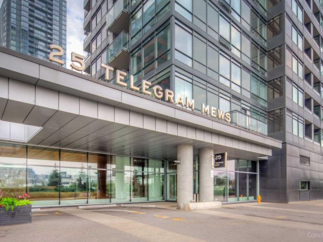 25 Telegram Mews - Downtown
