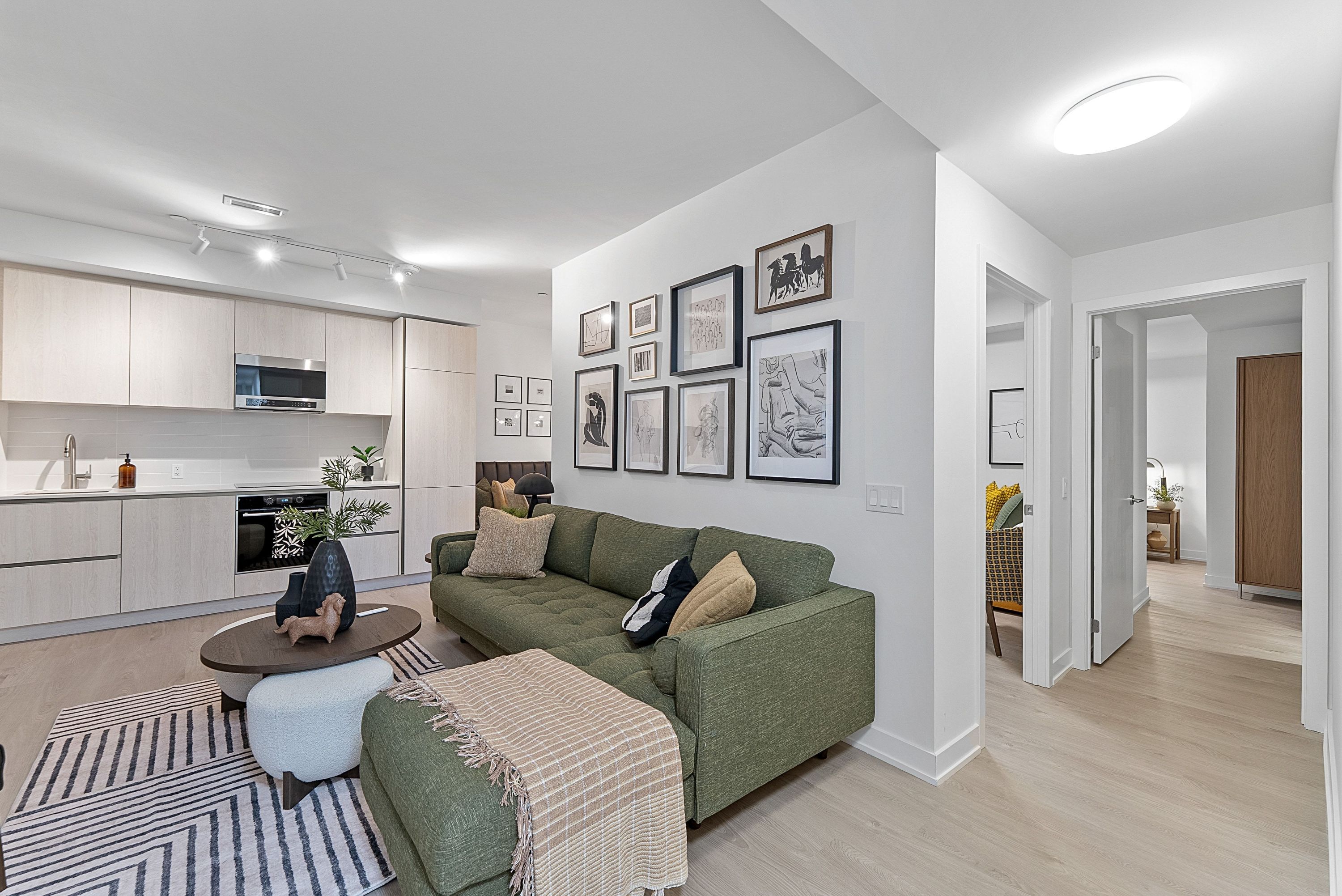 110 Broadway Avenue - Midtown