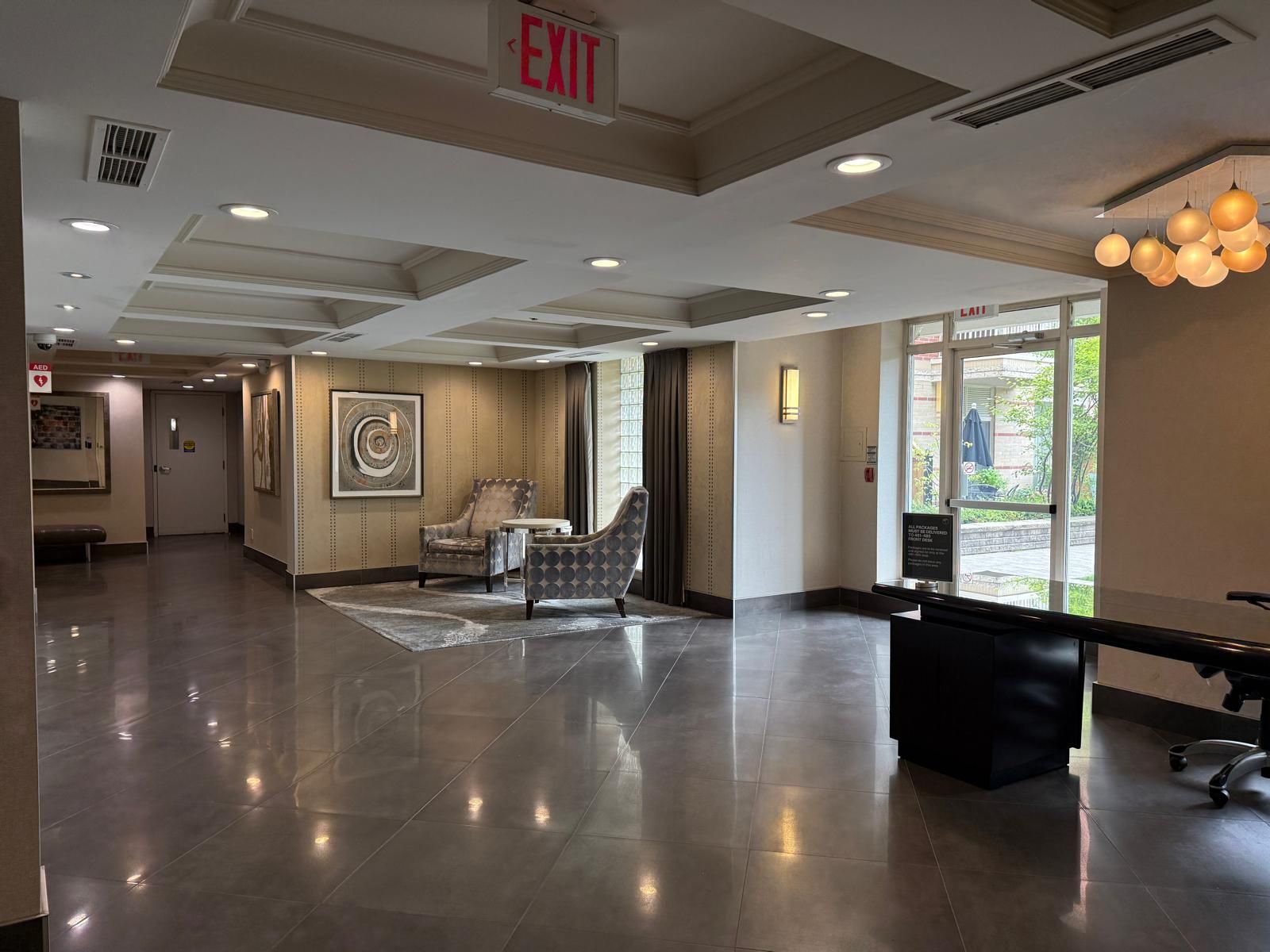 451 Rosewell Avenue - Uptown