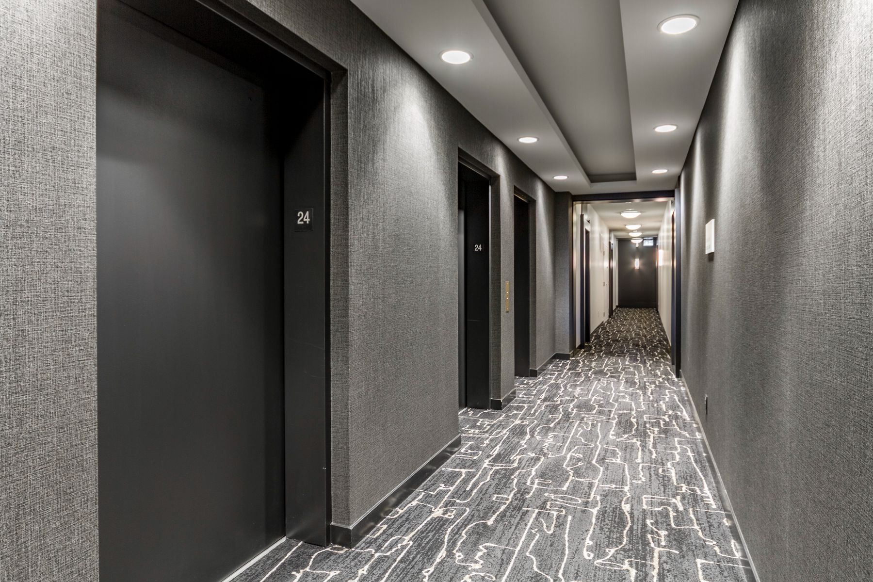 80 Western Battery Road - Downtown