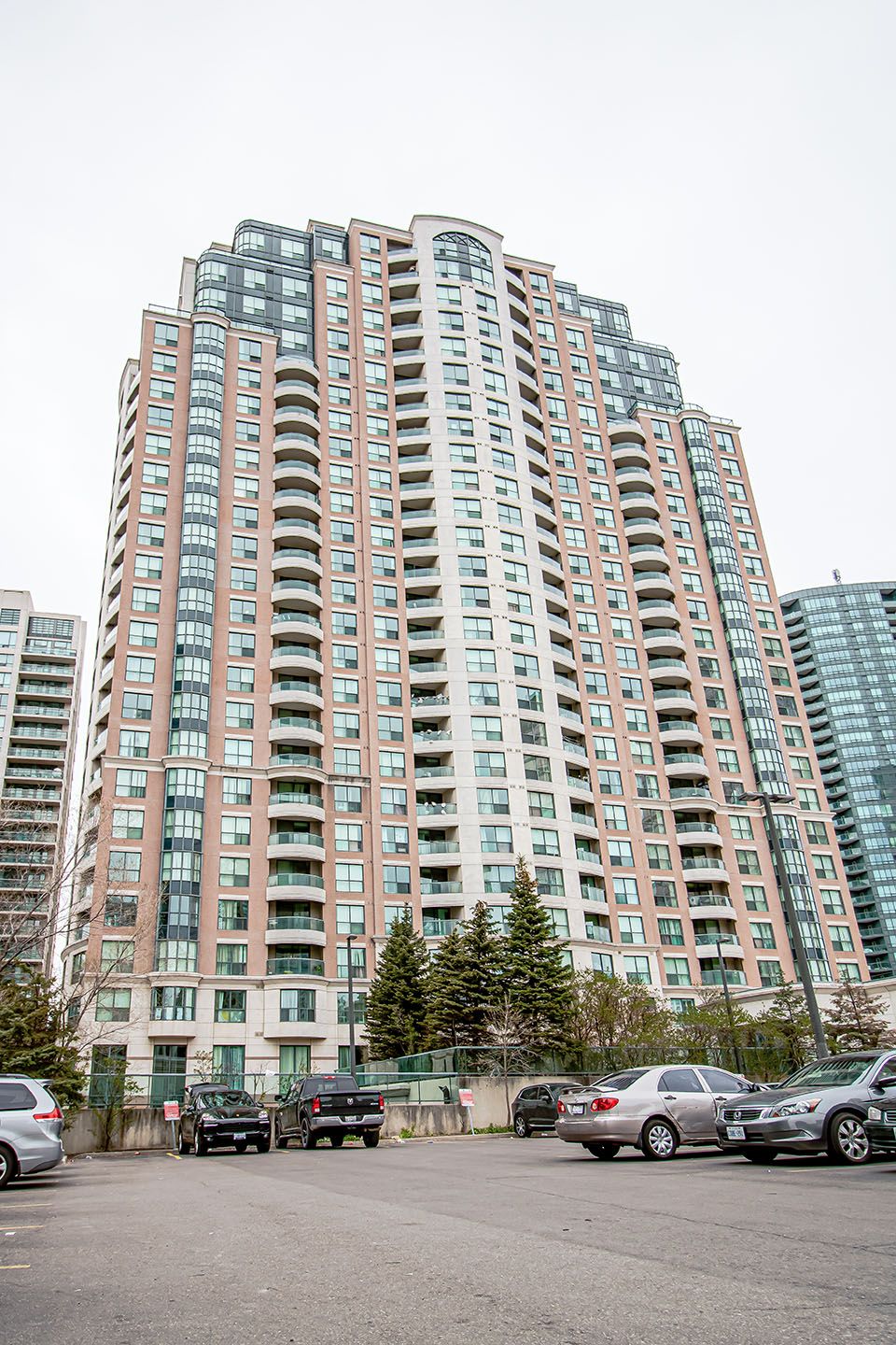 7 Lorraine Drive - West North York