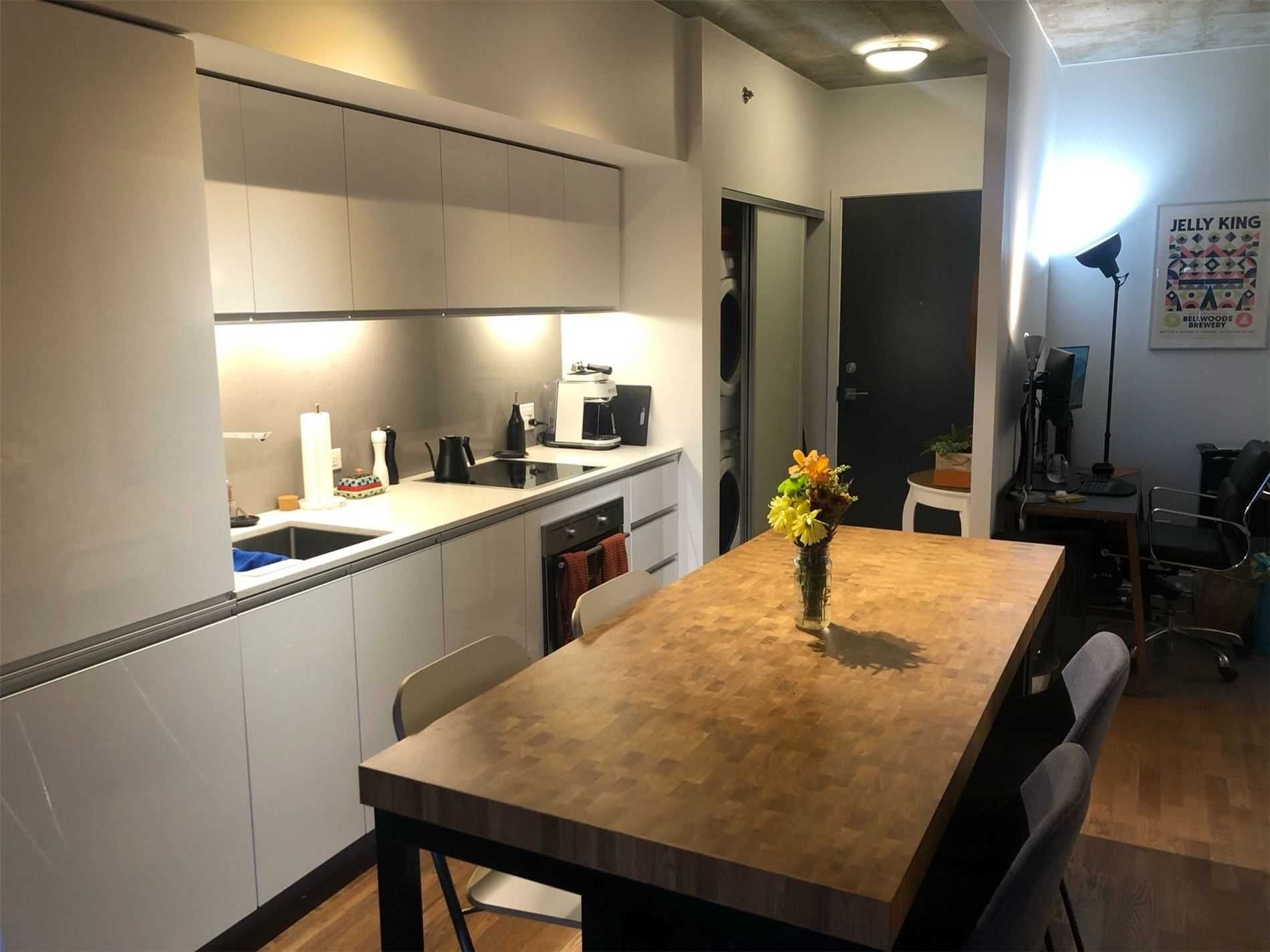 20 Minowan Miikan Lane - Downtown