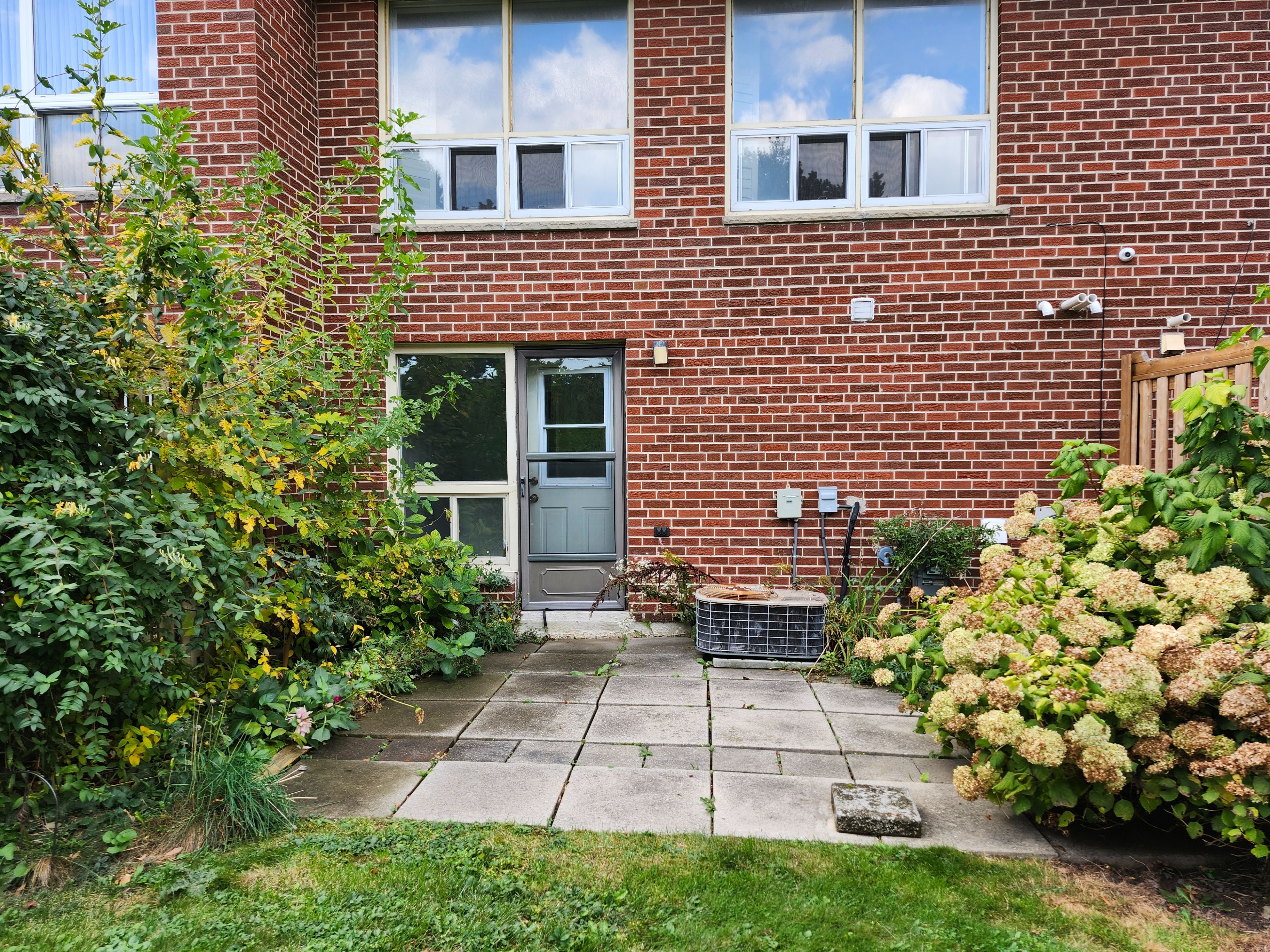 26 Nebula Star Way - North York