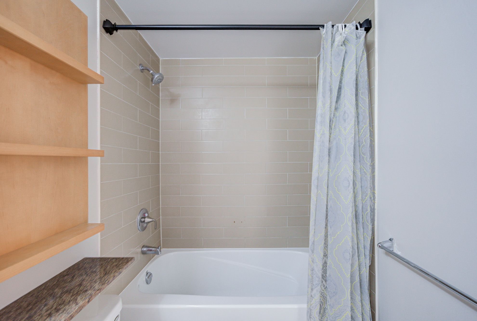 10 Navy Wharf Court - Downtown