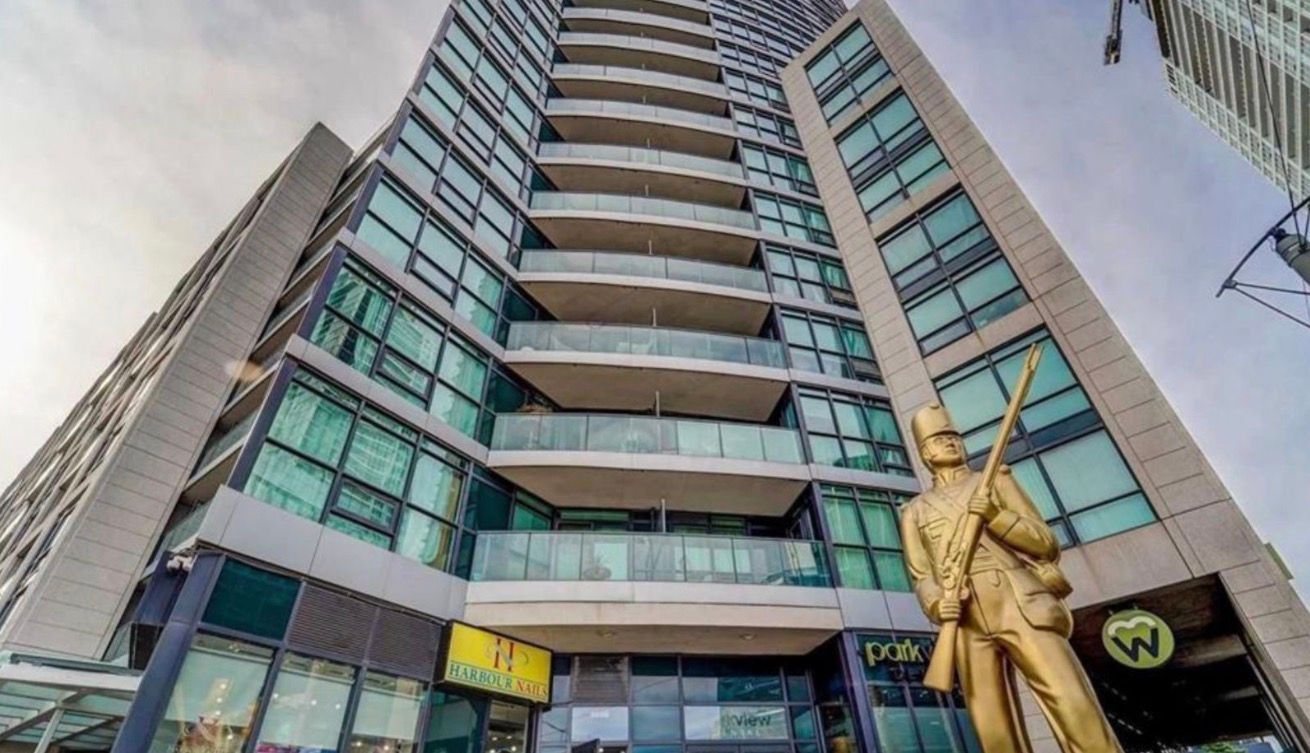 600 Fleet Street - Downtown