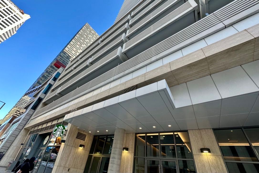 2221 Yonge Street - Midtown