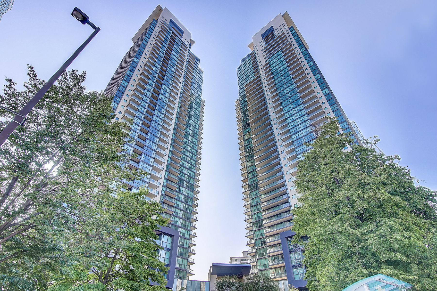 5162 Yonge Street - West North York