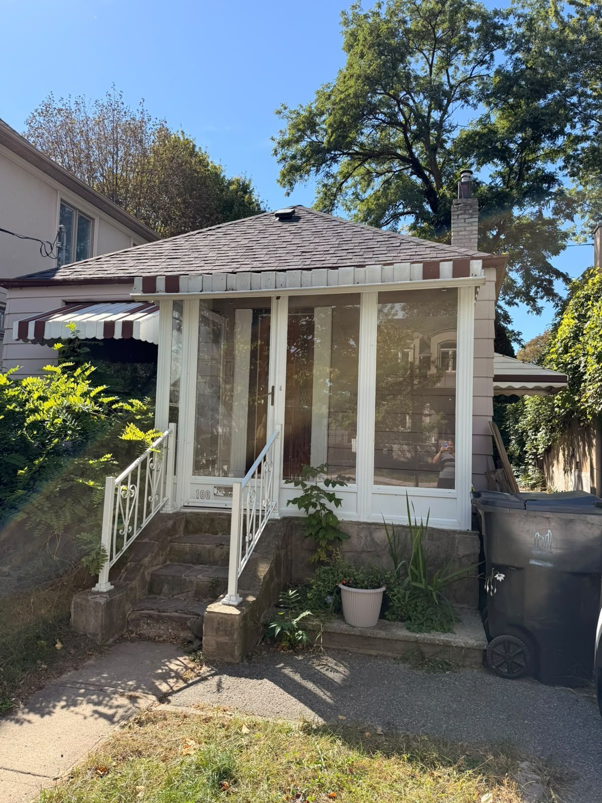 100 Cadorna Avenue - East York