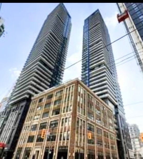 115 Blue Jays Way - Downtown