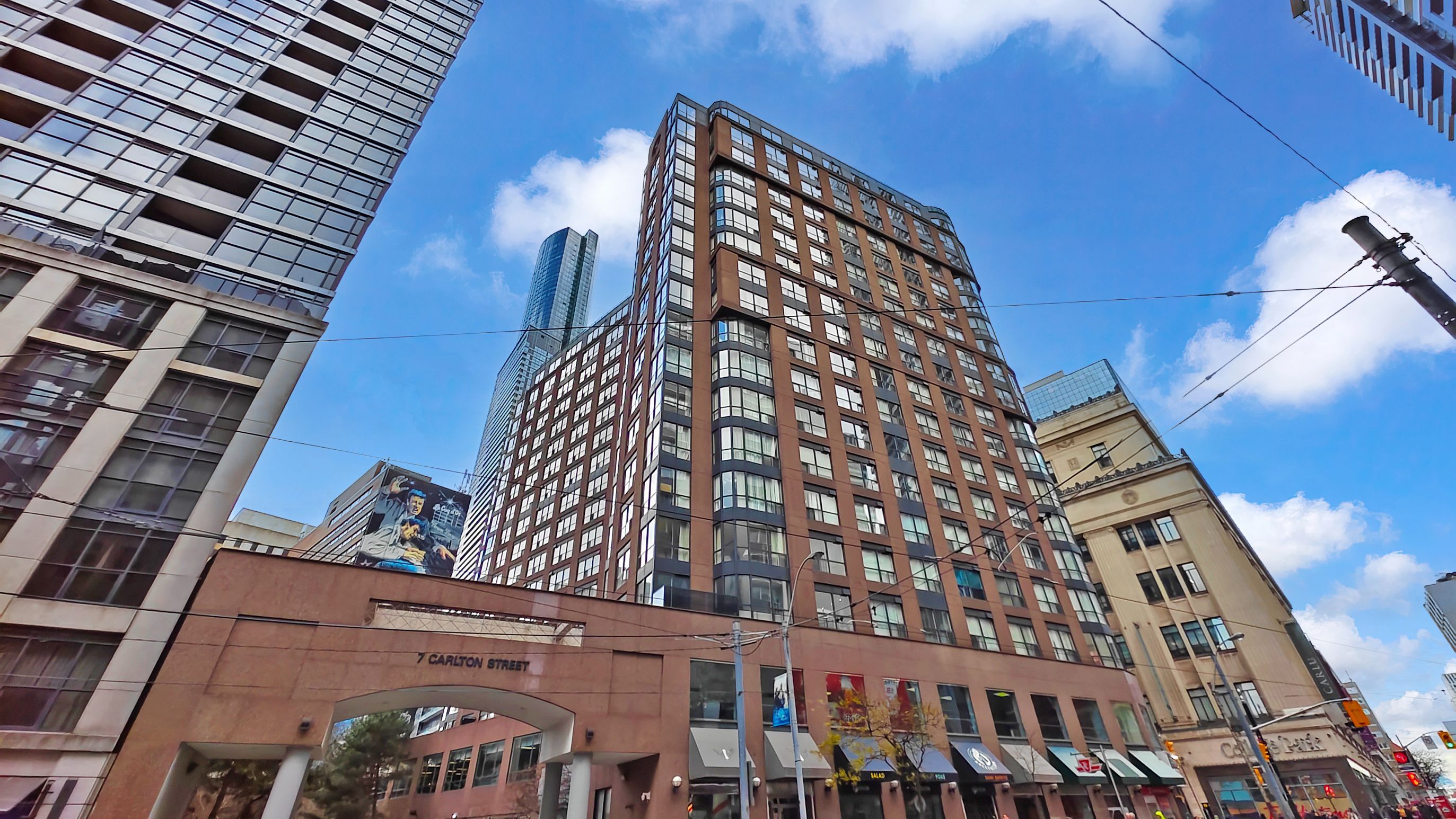 7 Carlton Street - East Downtown
