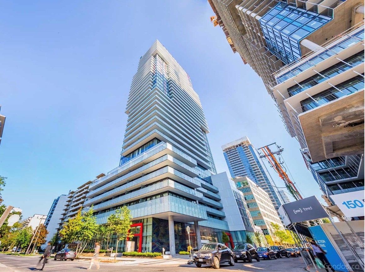 185 Roehampton Avenue - Midtown