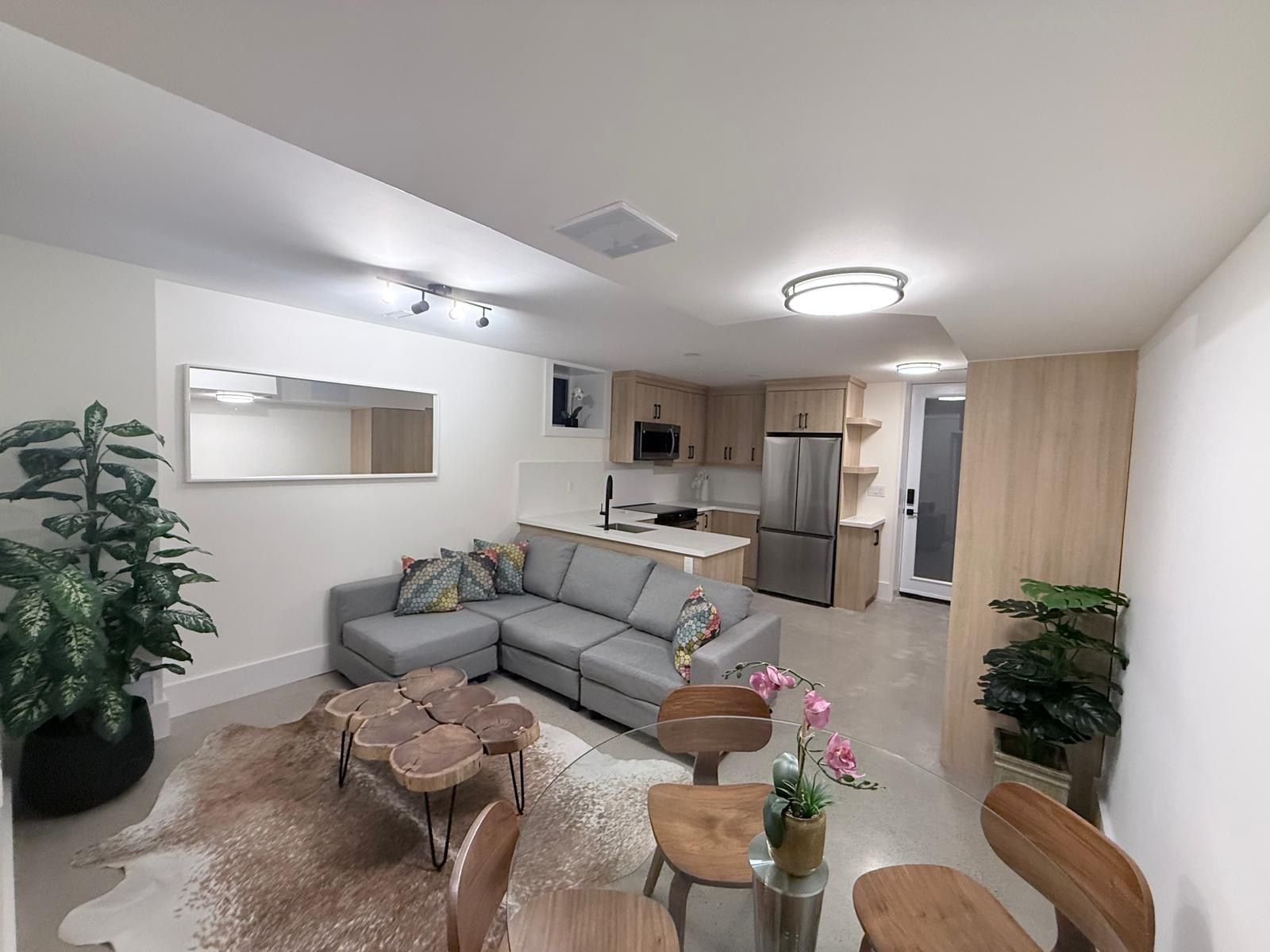 173 Beatrice Street - Downtown