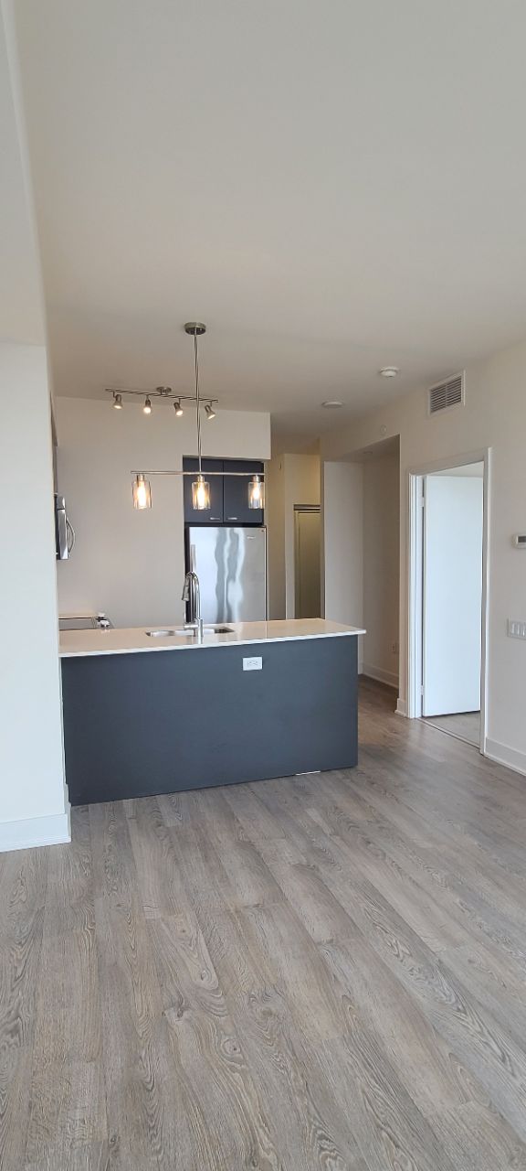30 Roehampton Avenue - Midtown