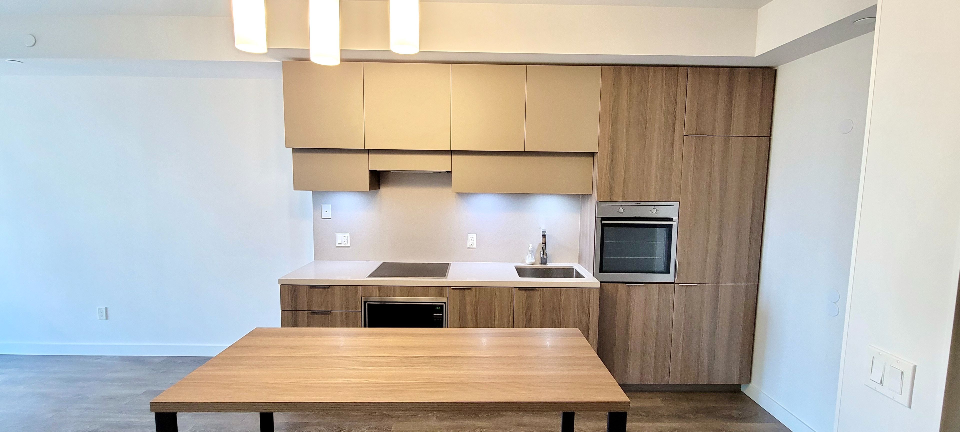 8 Eglinton Avenue - Midtown