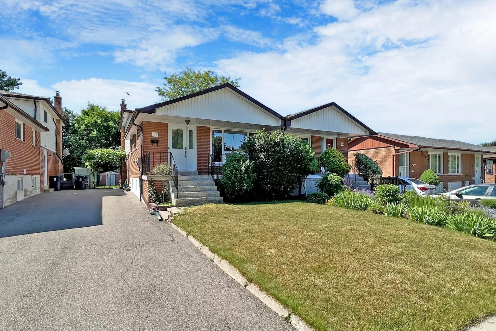 137 Angus Drive - North York