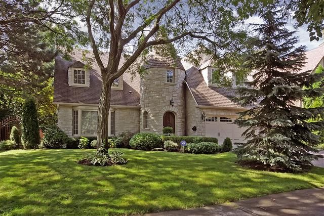 15 Sonata Crescent - Northeast Midtown