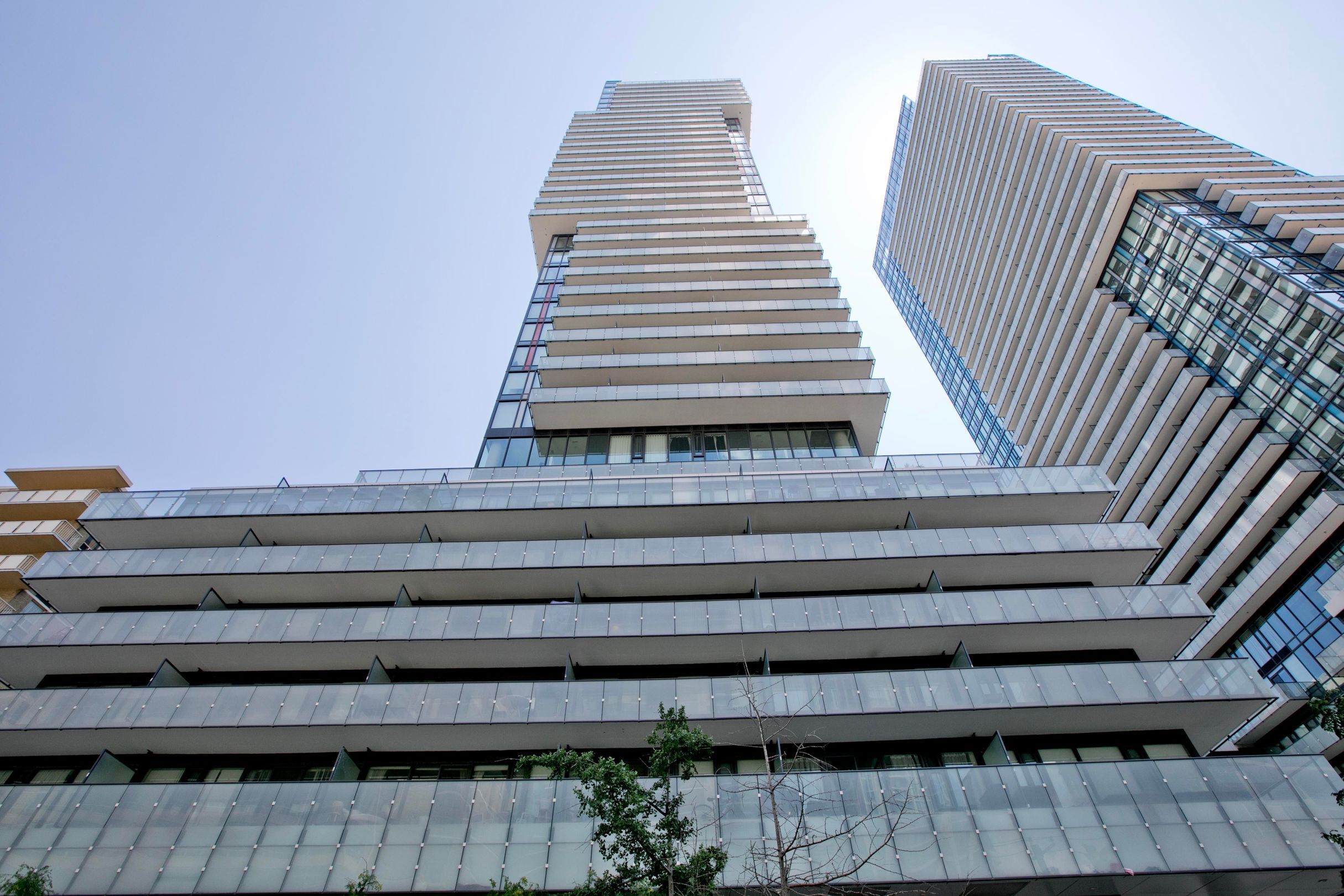 185 Roehampton Avenue - Midtown