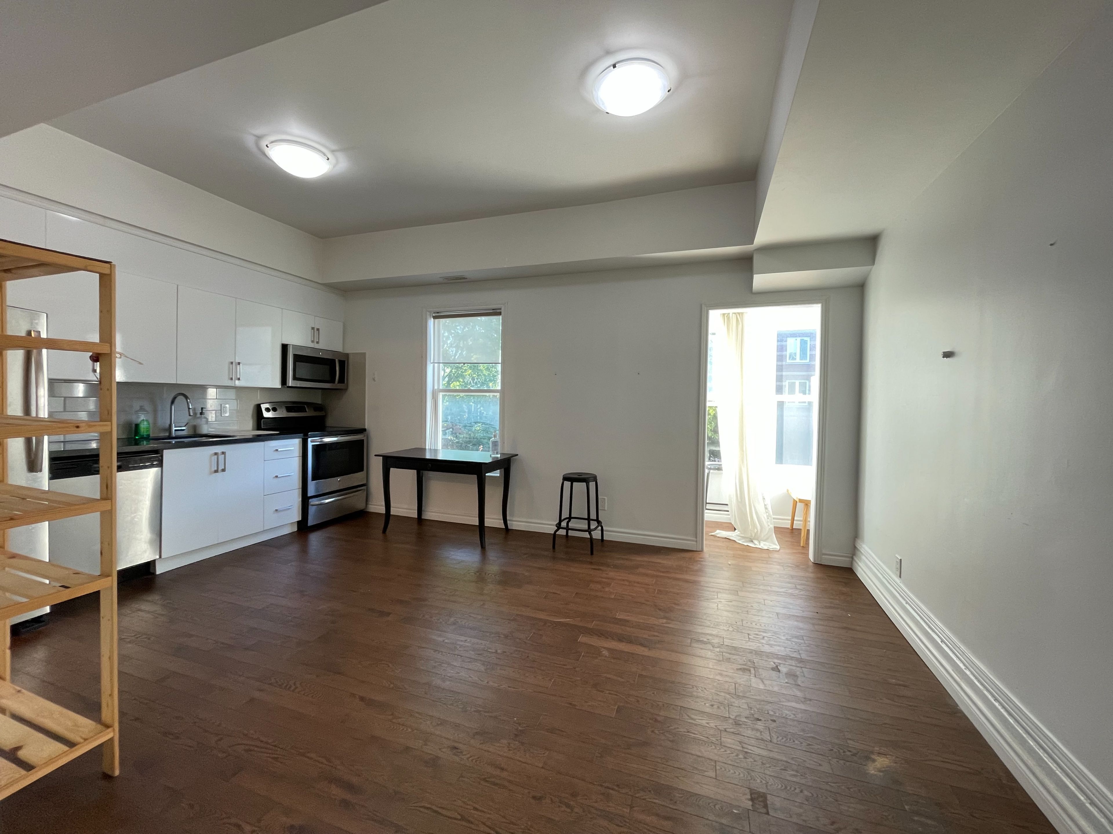 97 D'Arcy Street - Downtown
