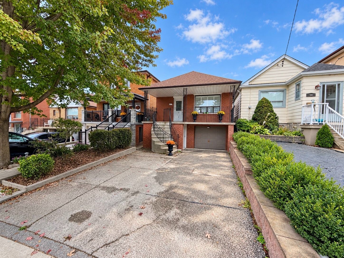 52 Montcalm Avenue - Weston